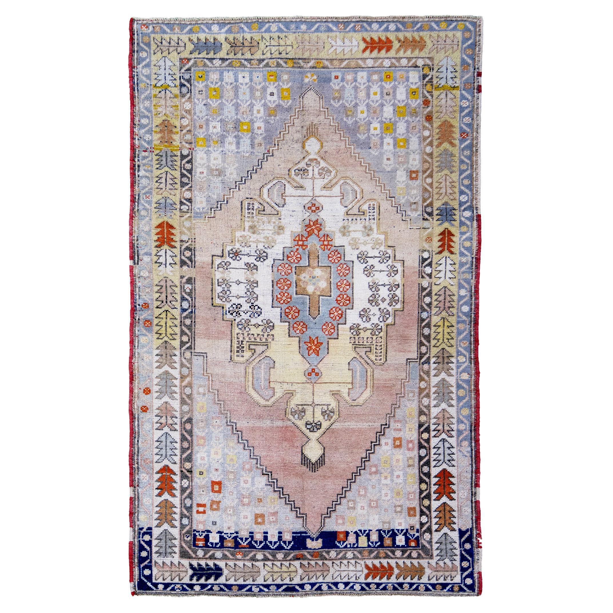 Türkischer Anatolischer Vintage-Läufer im Angebot