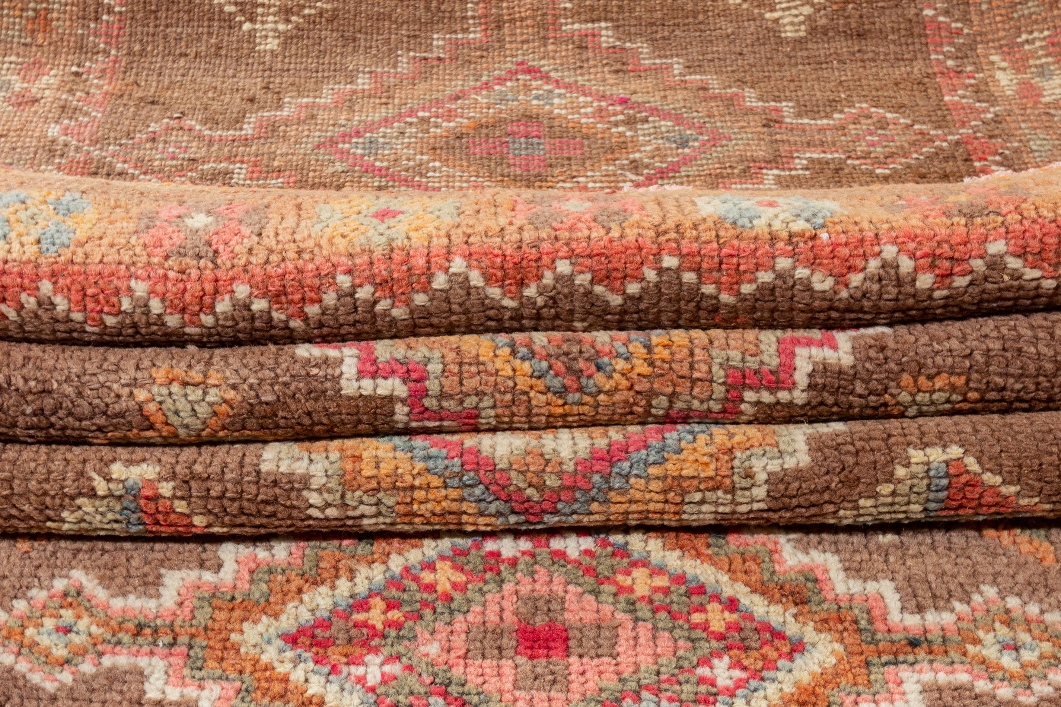 Türkischer anatolischer Läufer, 1,01 m x 3,7 m, türkischer Teppich (Handgeknüpft) im Angebot
