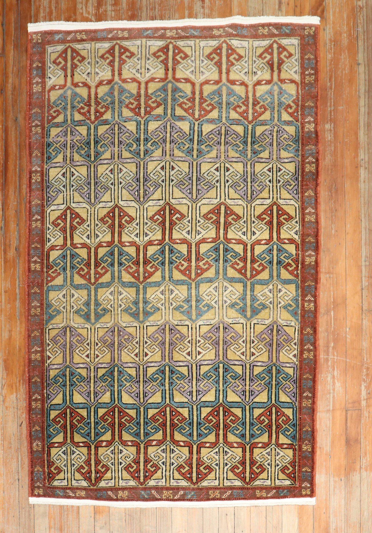 Mid-20th-century Turkish Anatolian scatter size Rug

Size: 3'7'' x 5'7''