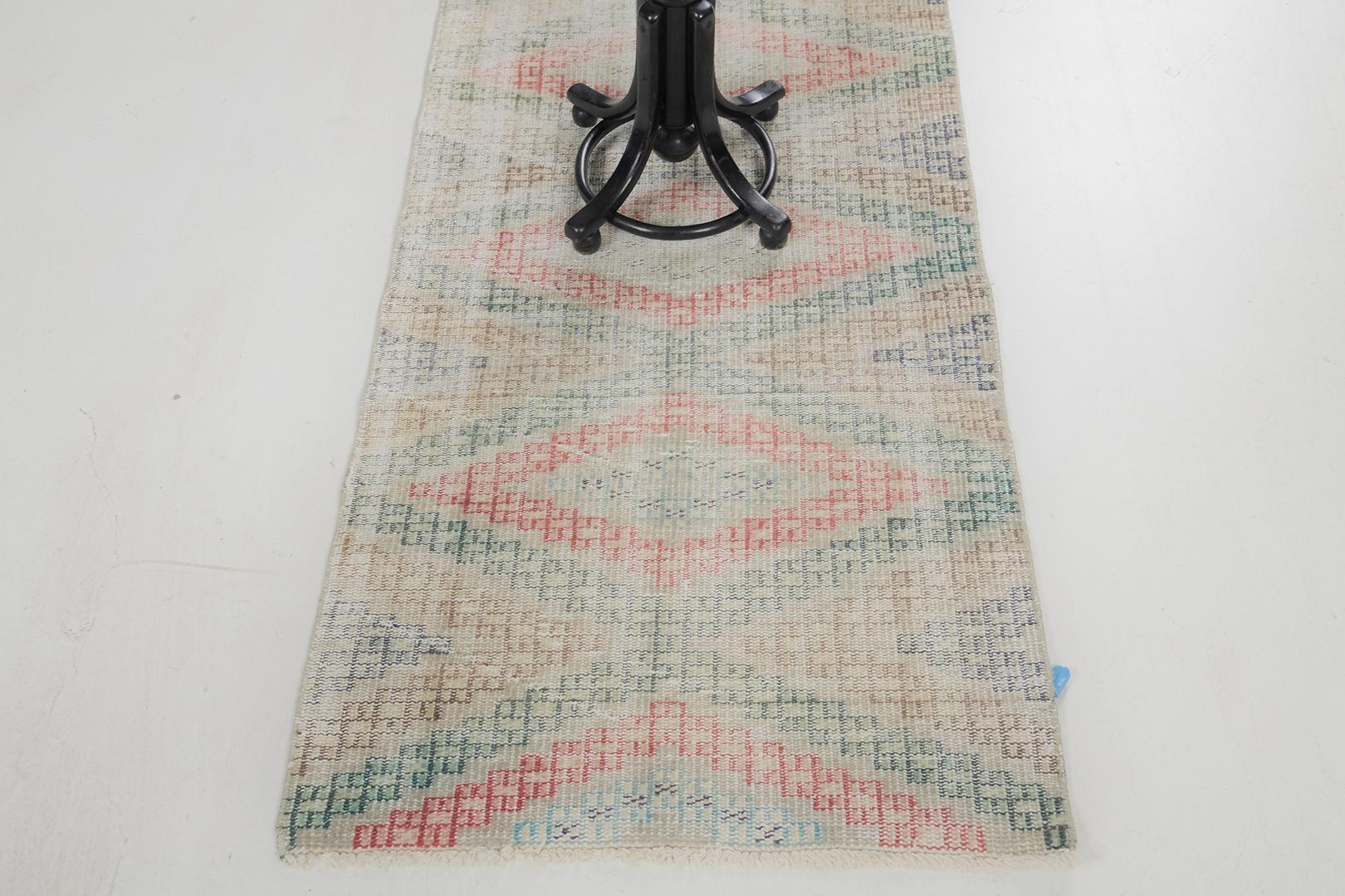 Tapis vintage turc Anatolian Sparta by Mehraban Rugs Bon état - En vente à WEST HOLLYWOOD, CA