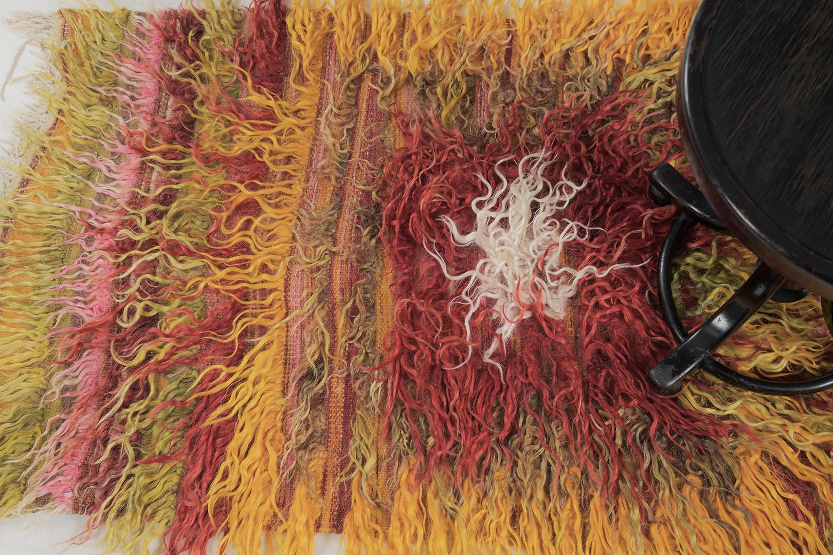Türkischer anatolischer Tulu von Mehraban Teppiche (Handgeknüpft) im Angebot