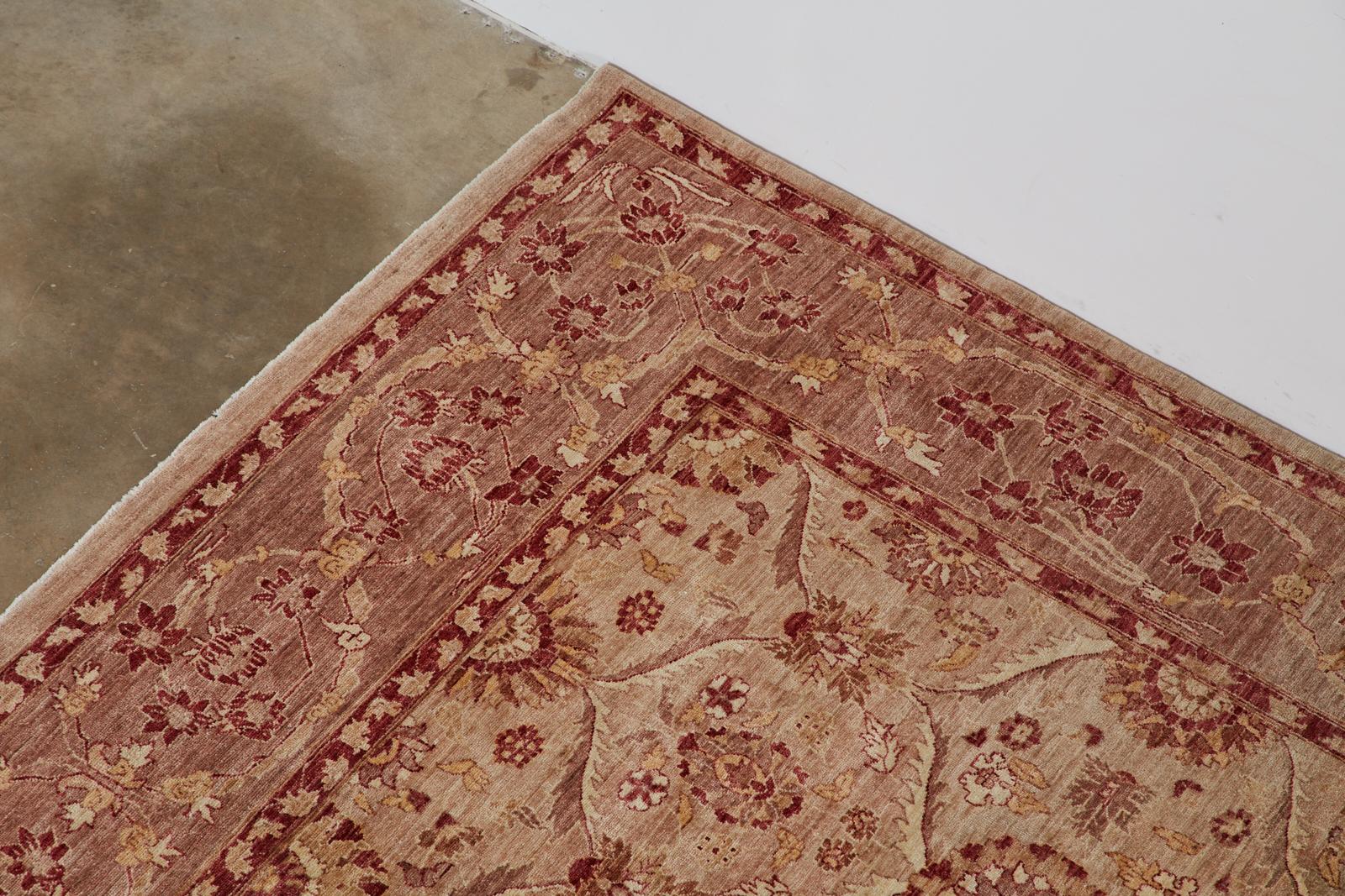 Türkischer anatolischer Wollteppich im Angebot 2