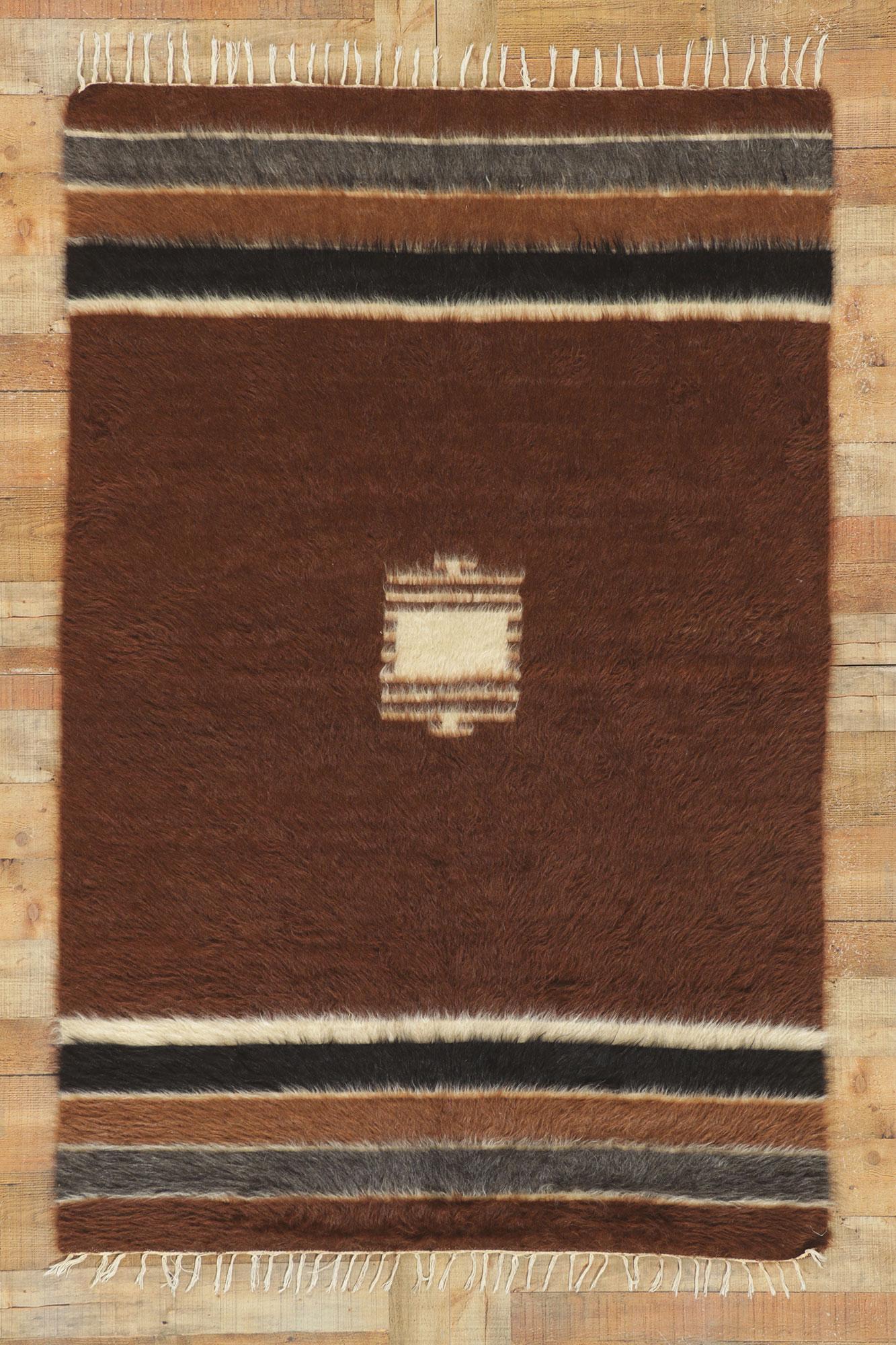 Vintage Turkish Angora Wool Blanket Kilim Rug In Good Condition For Sale In Dallas, TX
