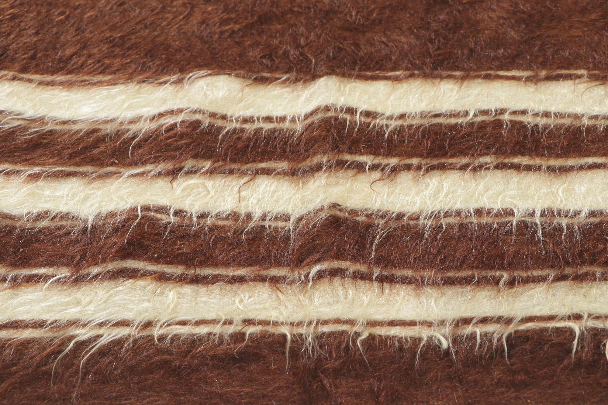 Tapis turc en laine angora des années 1950 avec style moderne Bon état - En vente à Dallas, TX
