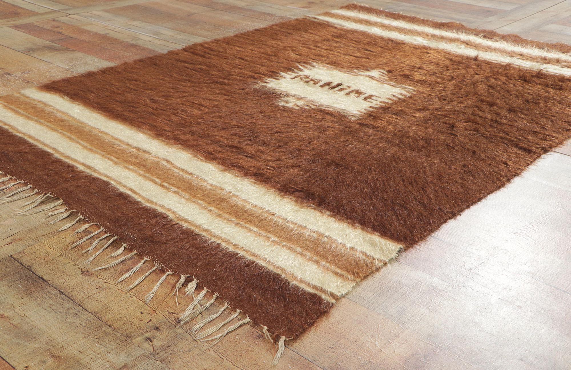 Tapis turc en laine angora des années 1950 avec style moderne en vente 1