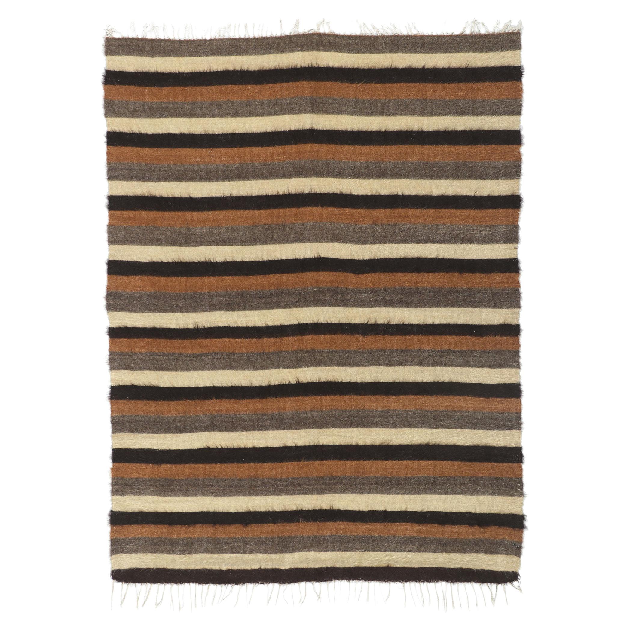 Tapis Kilim turc vintage en laine angora en vente