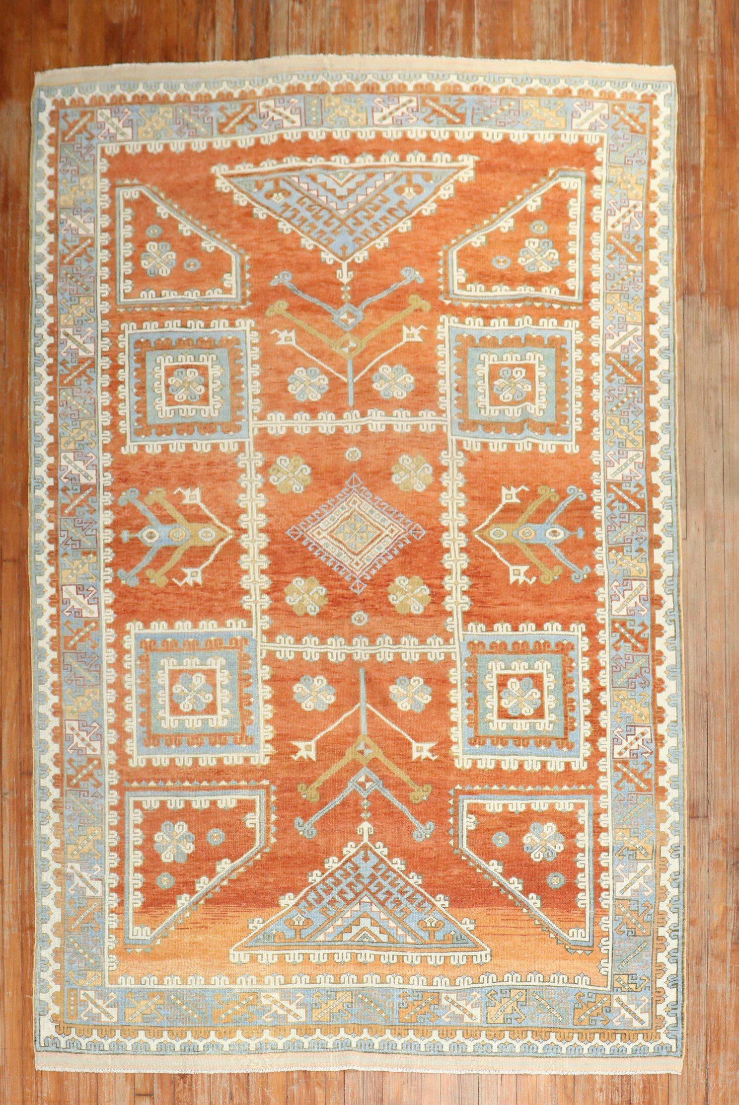 Mid-20th Century Turkish Rug in orange with a design found in 19th century Bergama Rugs

Measures: 6'7''x 10'2''.