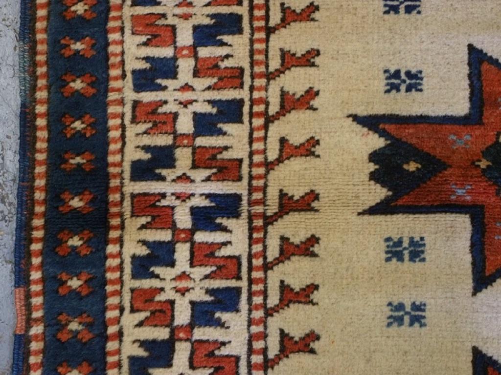 Alfombra turca vintage Bergama con diseño de medallón de estrellas, de unos 60 años de antigüedad Turco en venta