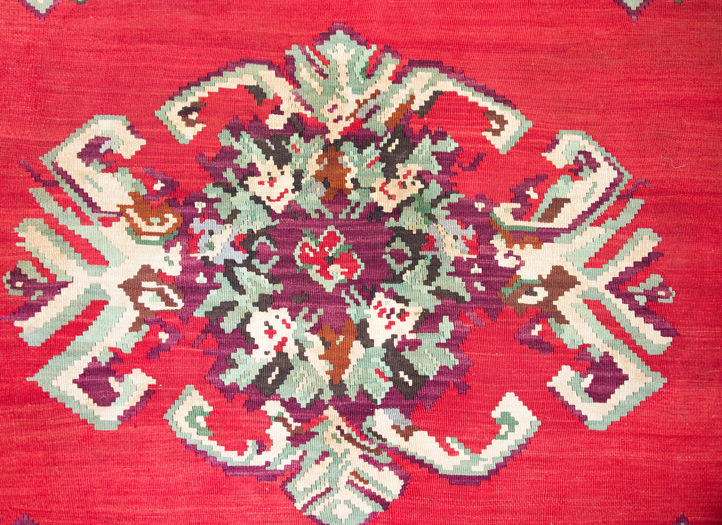 Türkischer bessarabischer Kelim-Teppich im Vintage-Stil (Wolle) im Angebot