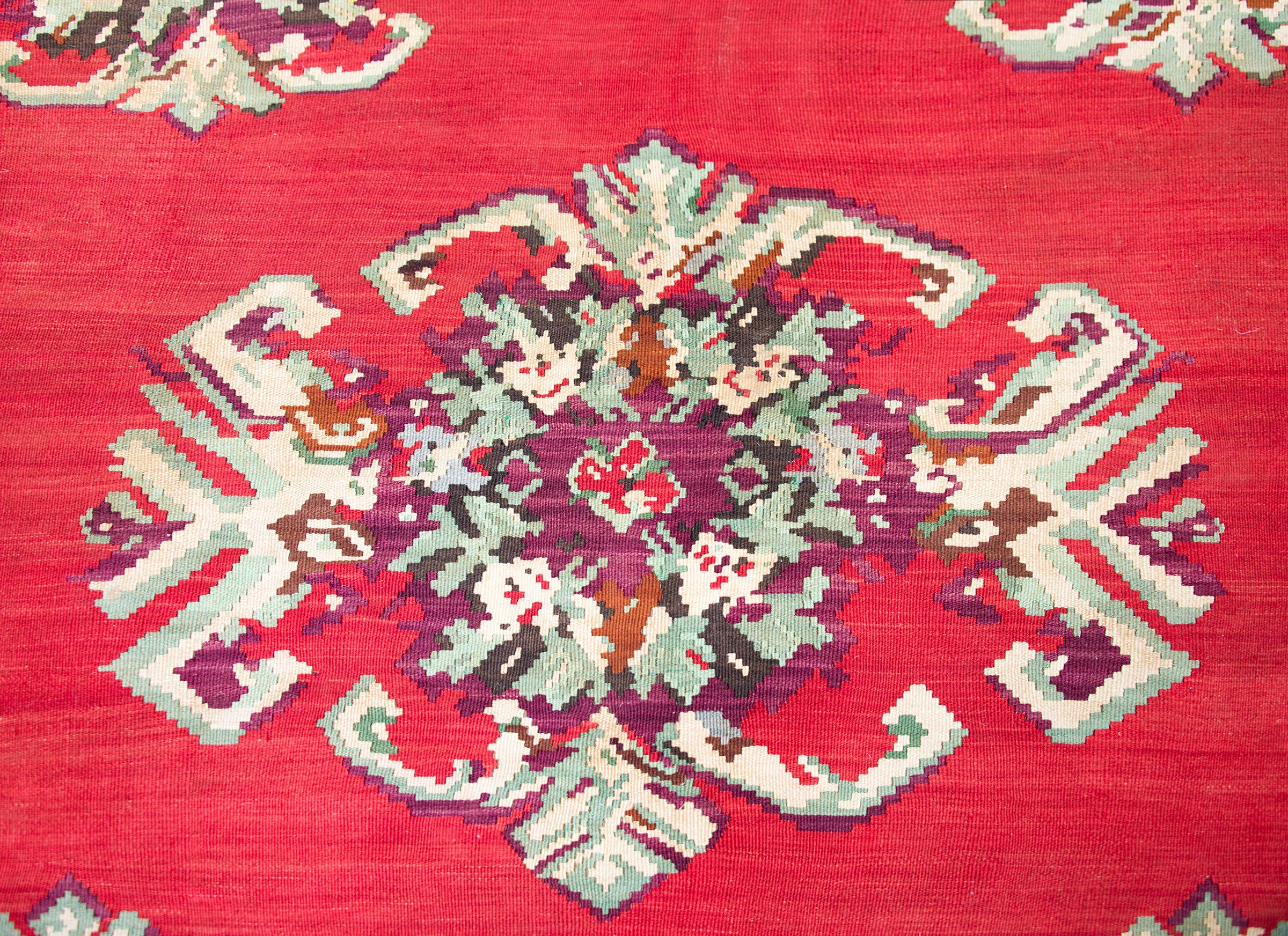 Türkischer bessarabischer Kelim-Teppich im Vintage-Stil im Angebot 2