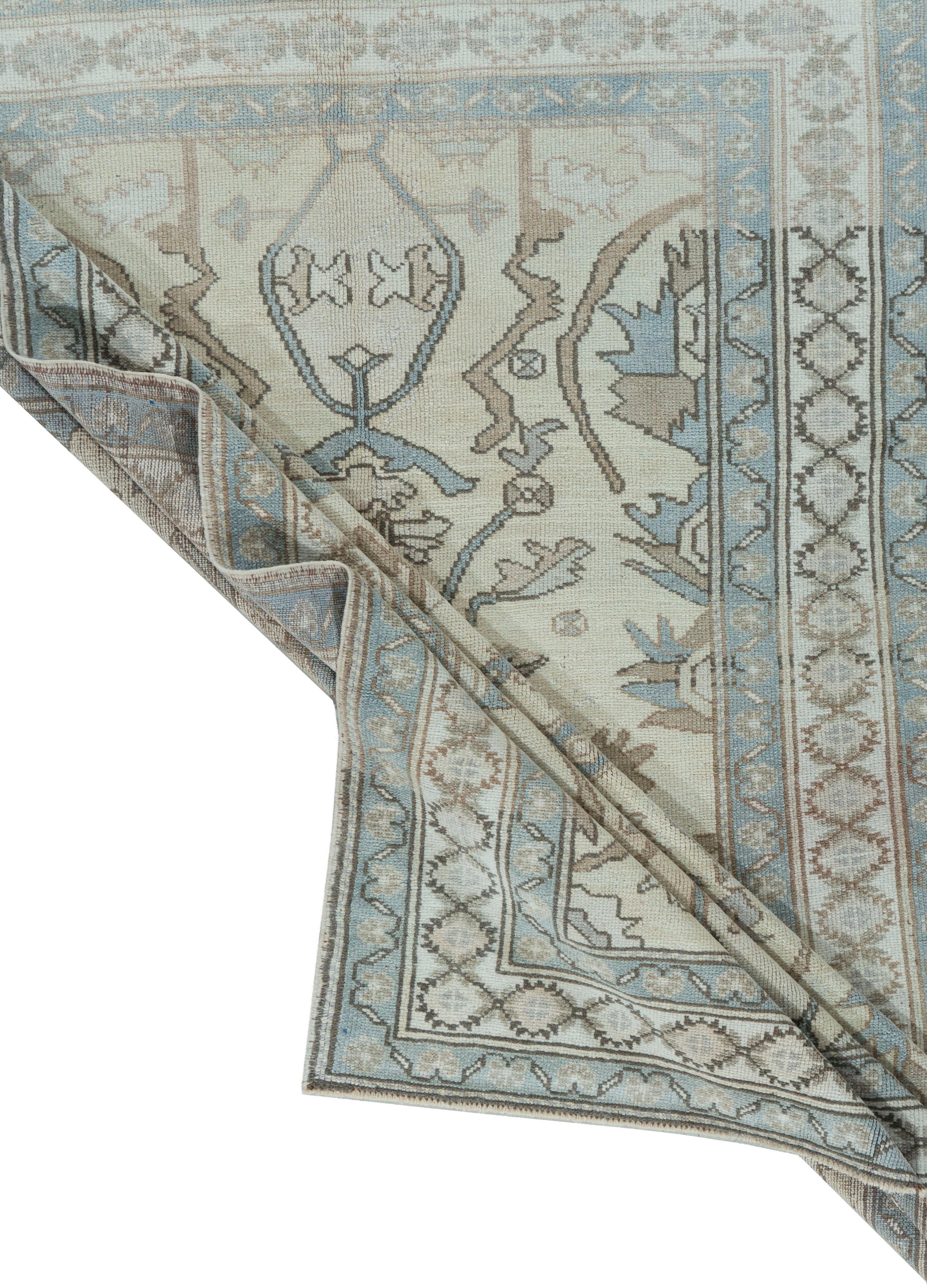 Turc Tapis turc bleu Oushak noué à la main en vente