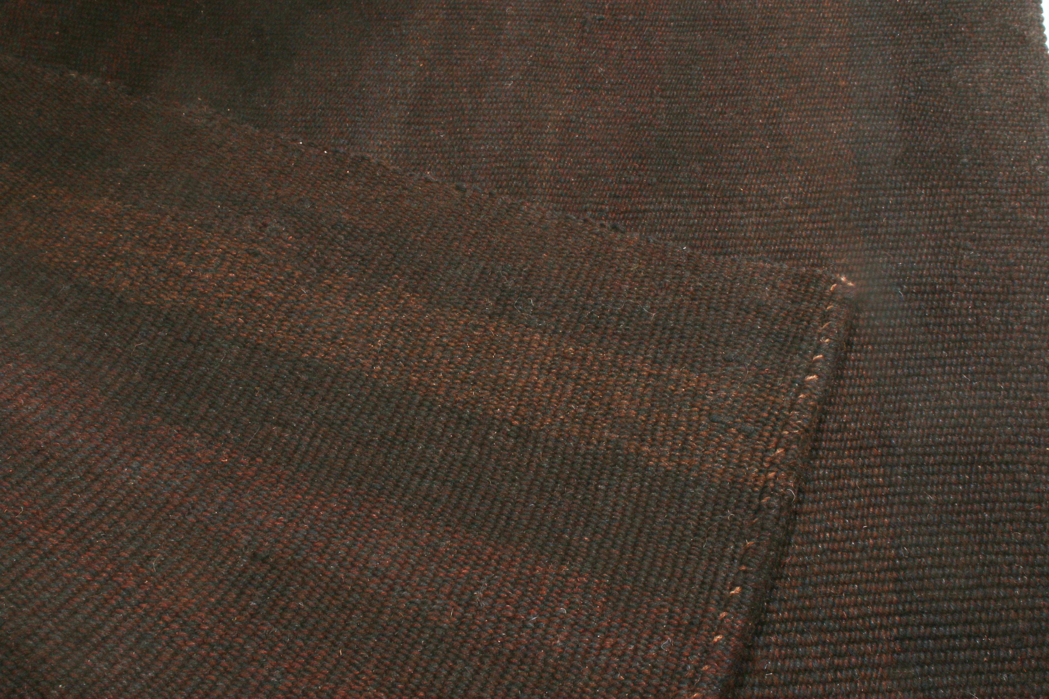 Türkischer mehrfarbiger Woll-Kelim-Läufer mit gestreiftem Muster von Teppich & Kelim (Mitte des 20. Jahrhunderts) im Angebot