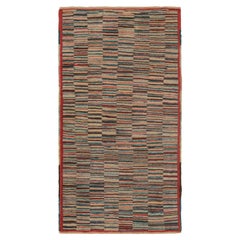 Türkischer Burdur-Teppich mit polychromen Striae-Mustern, von Rug & Kilim