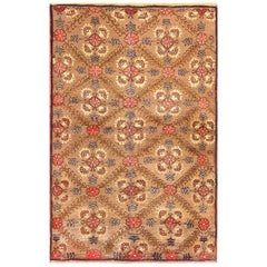 Vintage Turkish Carpet. Size: 4 ft 6 in x 6 ft 9 in (1.37 m x 2.06 m)