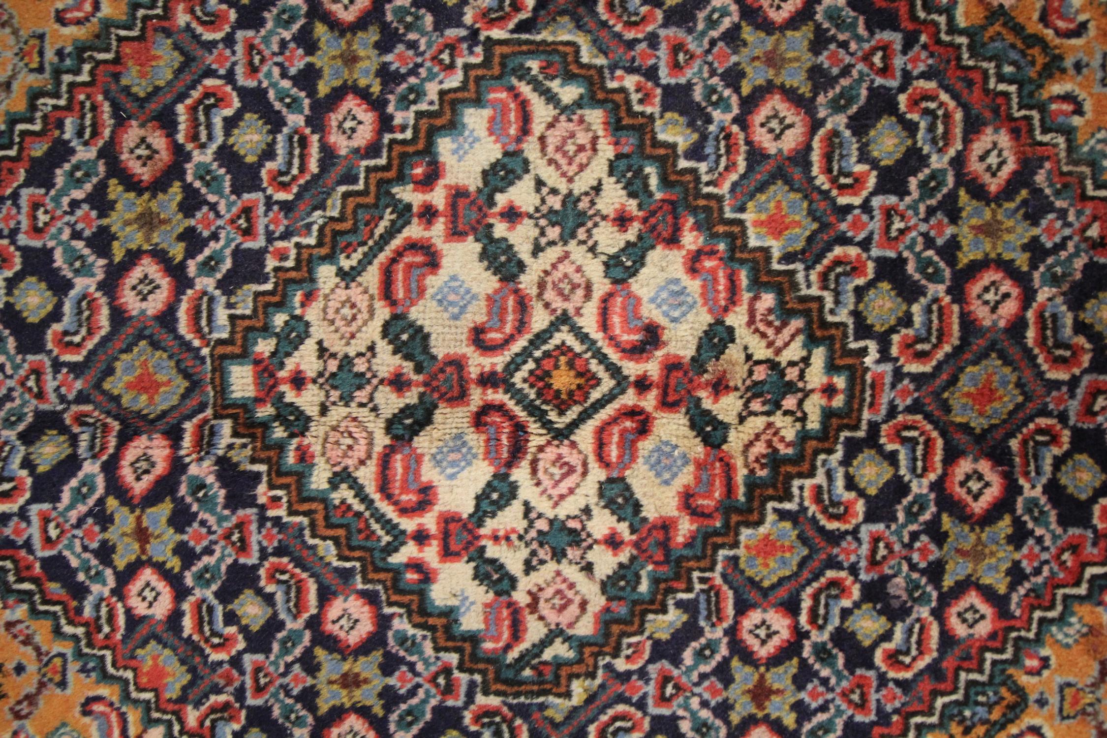 Teinture végétale Tapis de salon turc vintage tissé à la main en laine dorée en vente