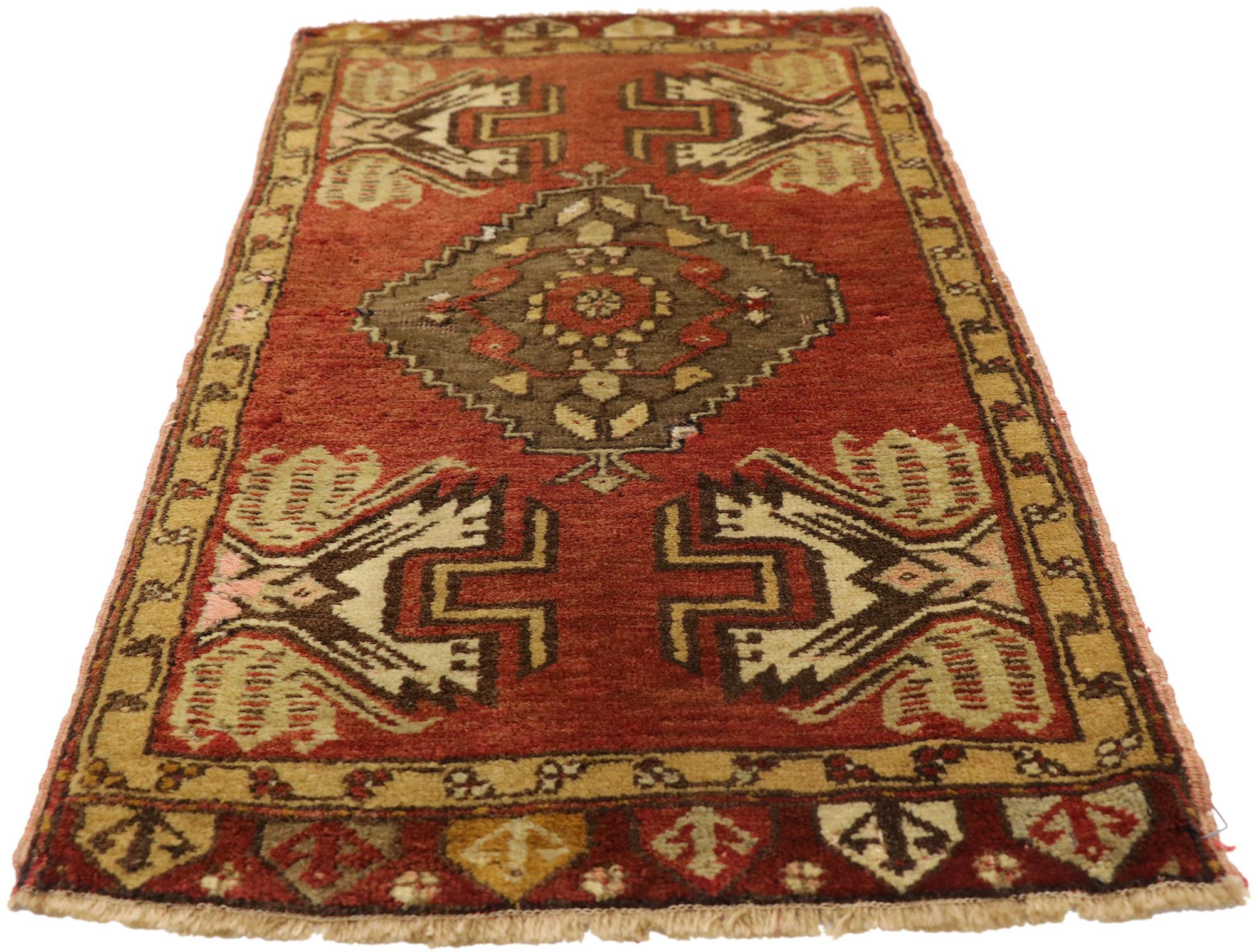 Oushak Tappeto turco vintage, il fascino senza tempo incontra l'eleganza della durevolezza in vendita