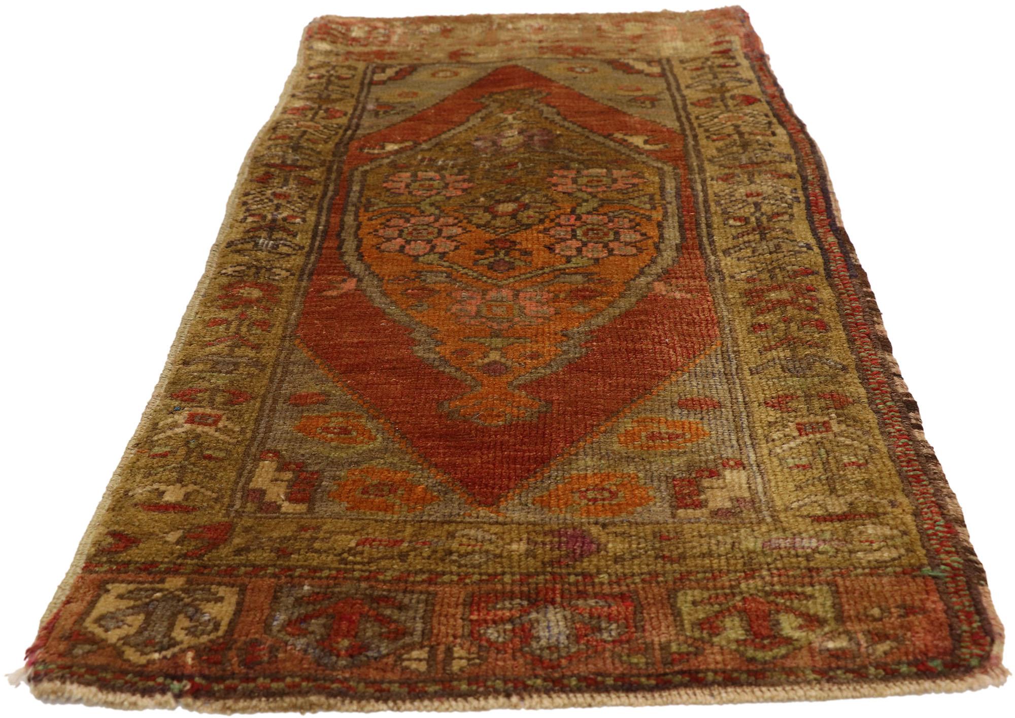 Alfombra turca vintage, el atractivo atemporal se une a la durabilidad con estilo Oushak en venta