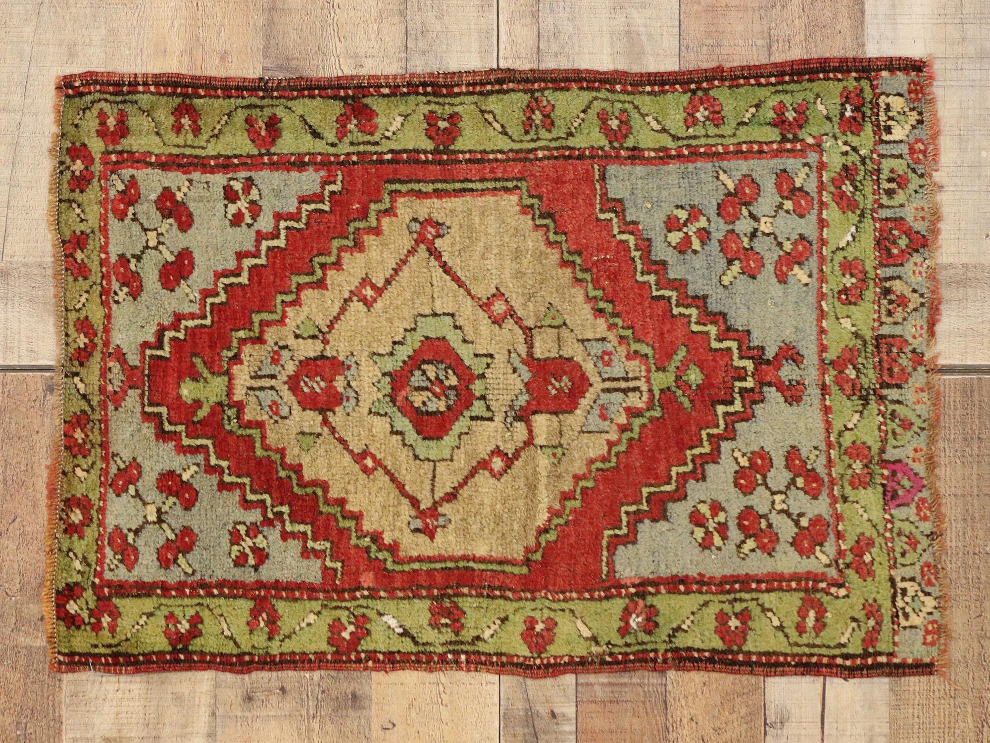 Alfombra turca vintage, el atractivo atemporal se une a la durabilidad con estilo Oushak en venta