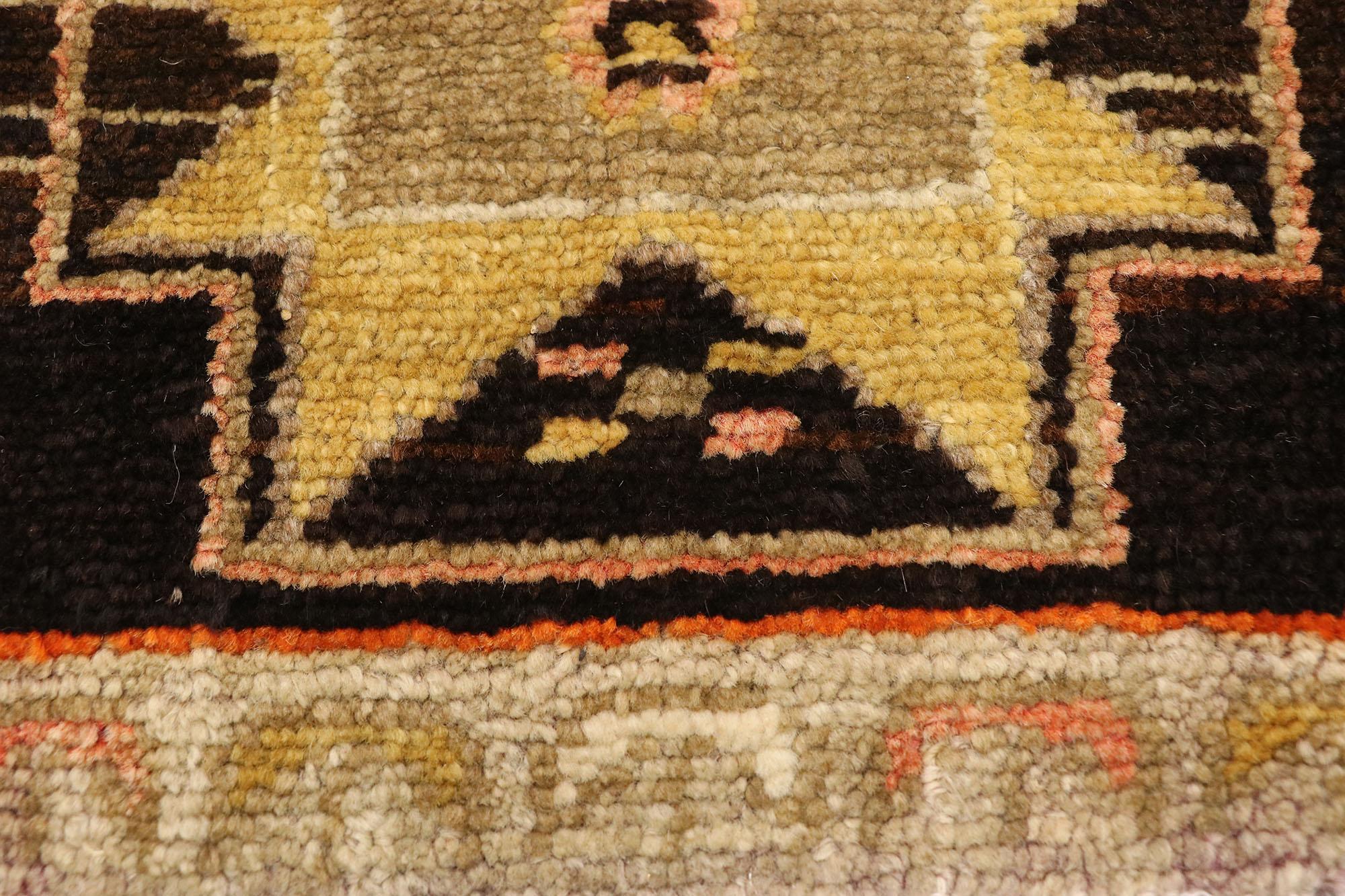 Turc Tapis turc vintage, l'attrait intemporel rencontre la durabilité élégante en vente