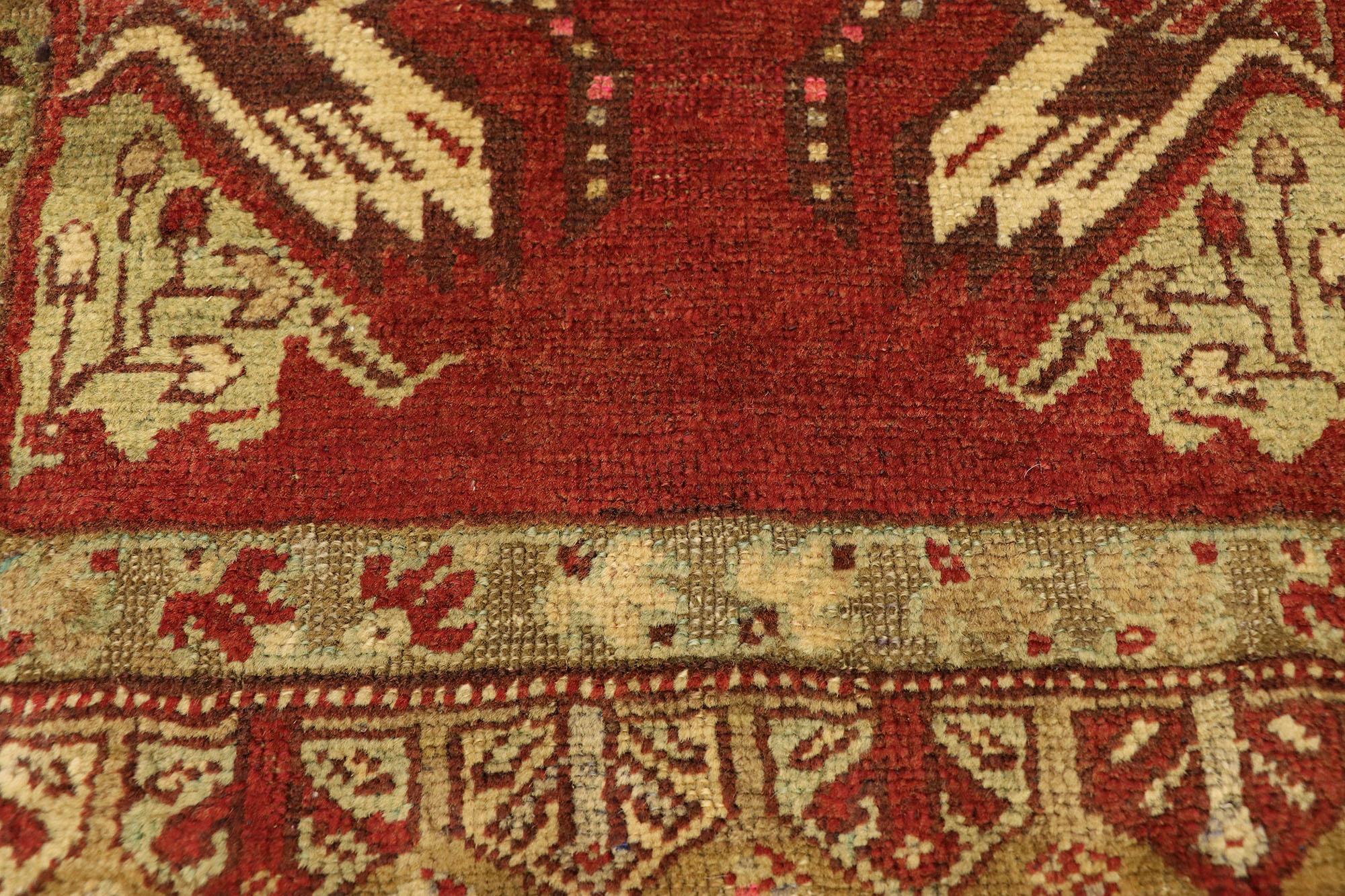 Turc Tapis turc vintage, l'attrait intemporel rencontre la durabilité élégante en vente