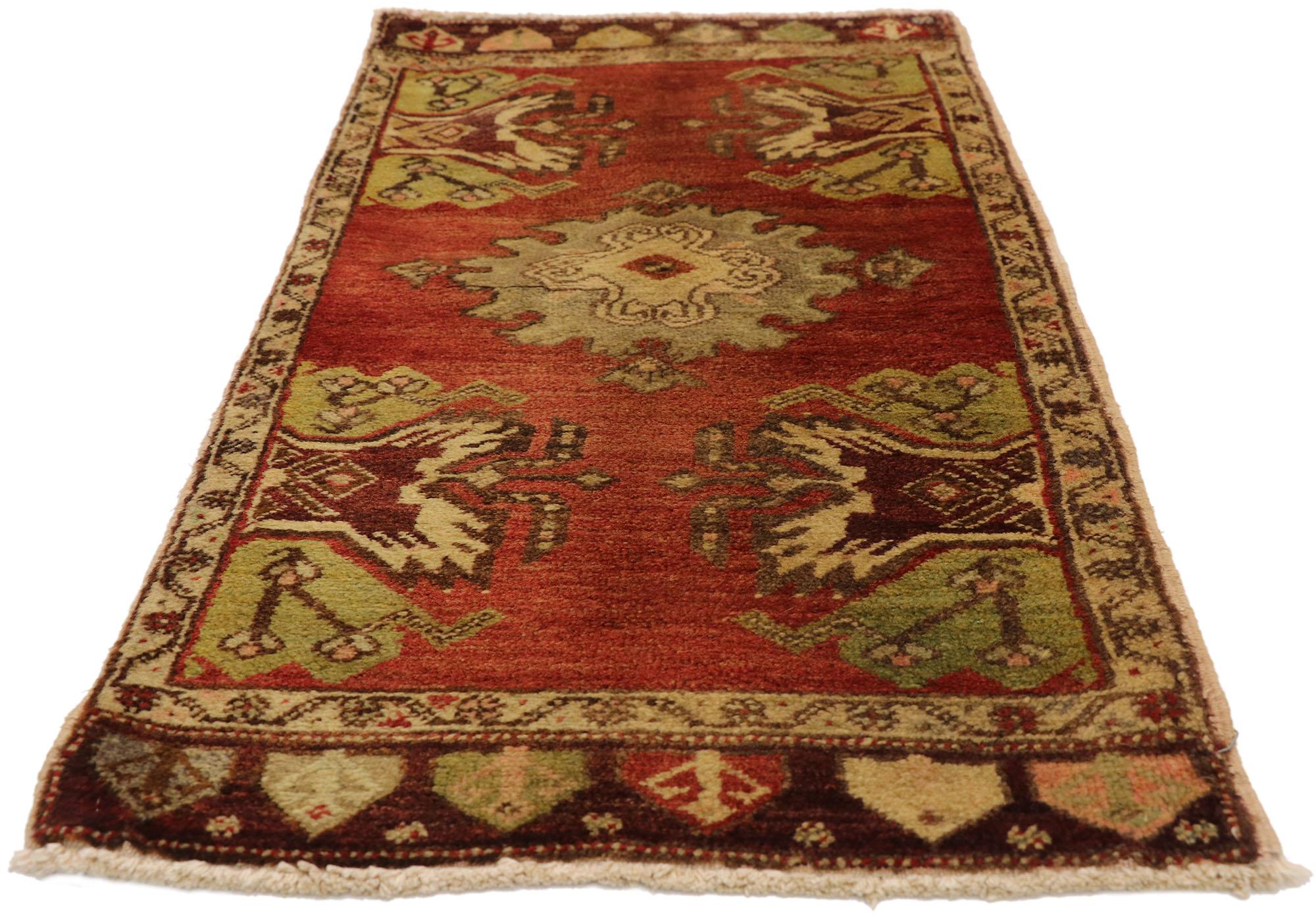 Turc Tapis turc vintage, l'attrait intemporel rencontre la durabilité élégante en vente