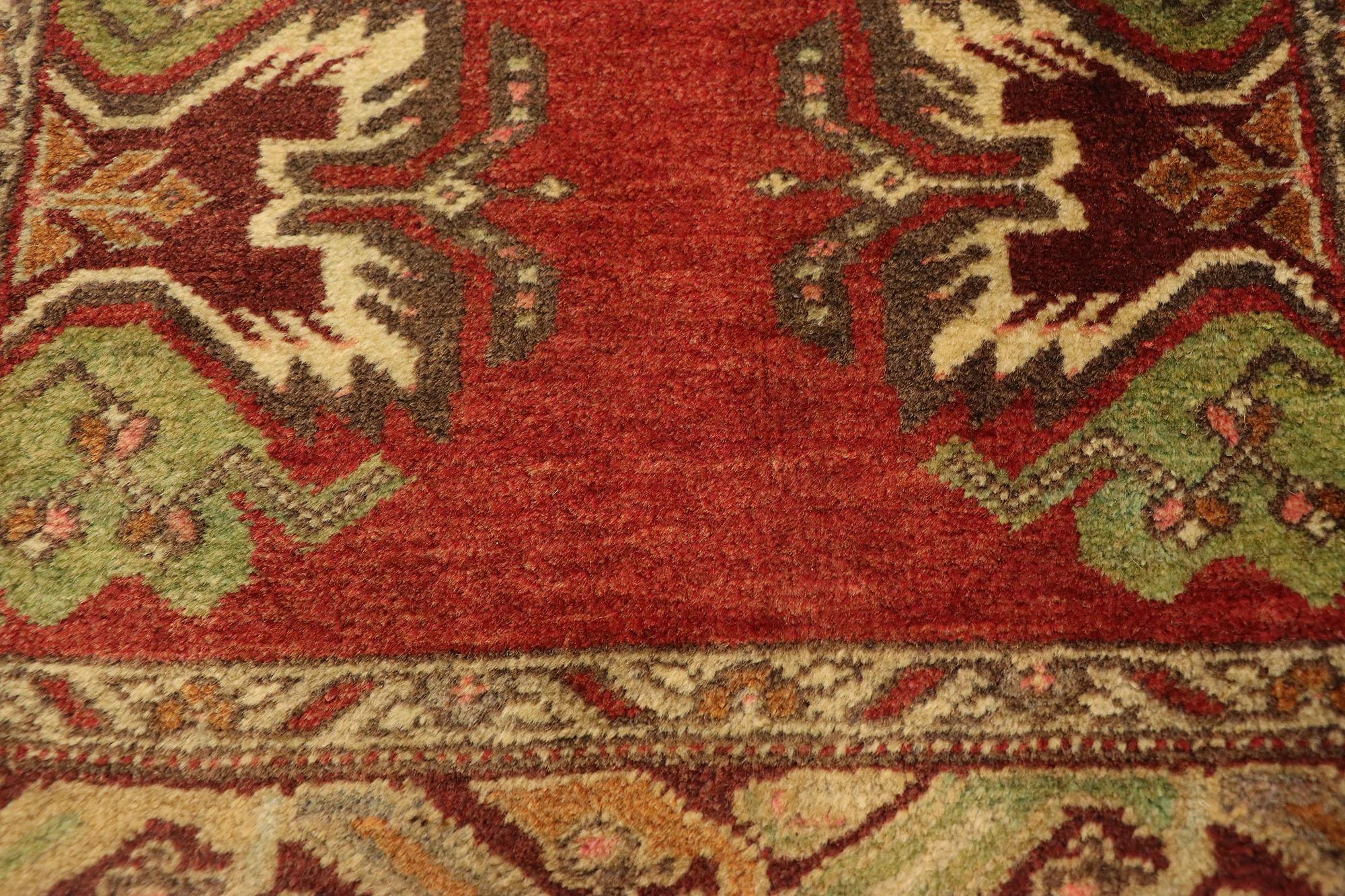 Turco Tappeto turco vintage, il fascino senza tempo incontra l'eleganza della durevolezza in vendita
