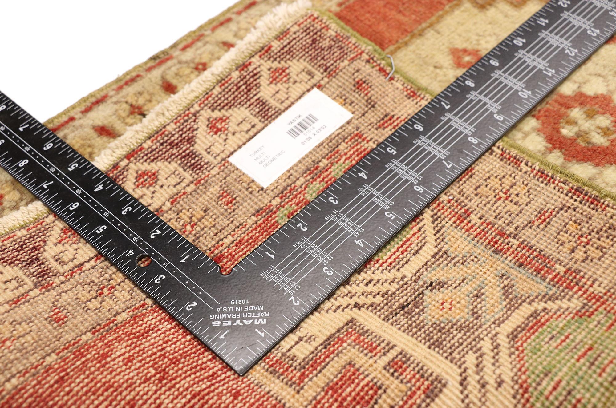 Vintage Turkish Carpet, Timeless Appeal Meets Stylish Durability In Good Condition For Sale In Dallas, TX
