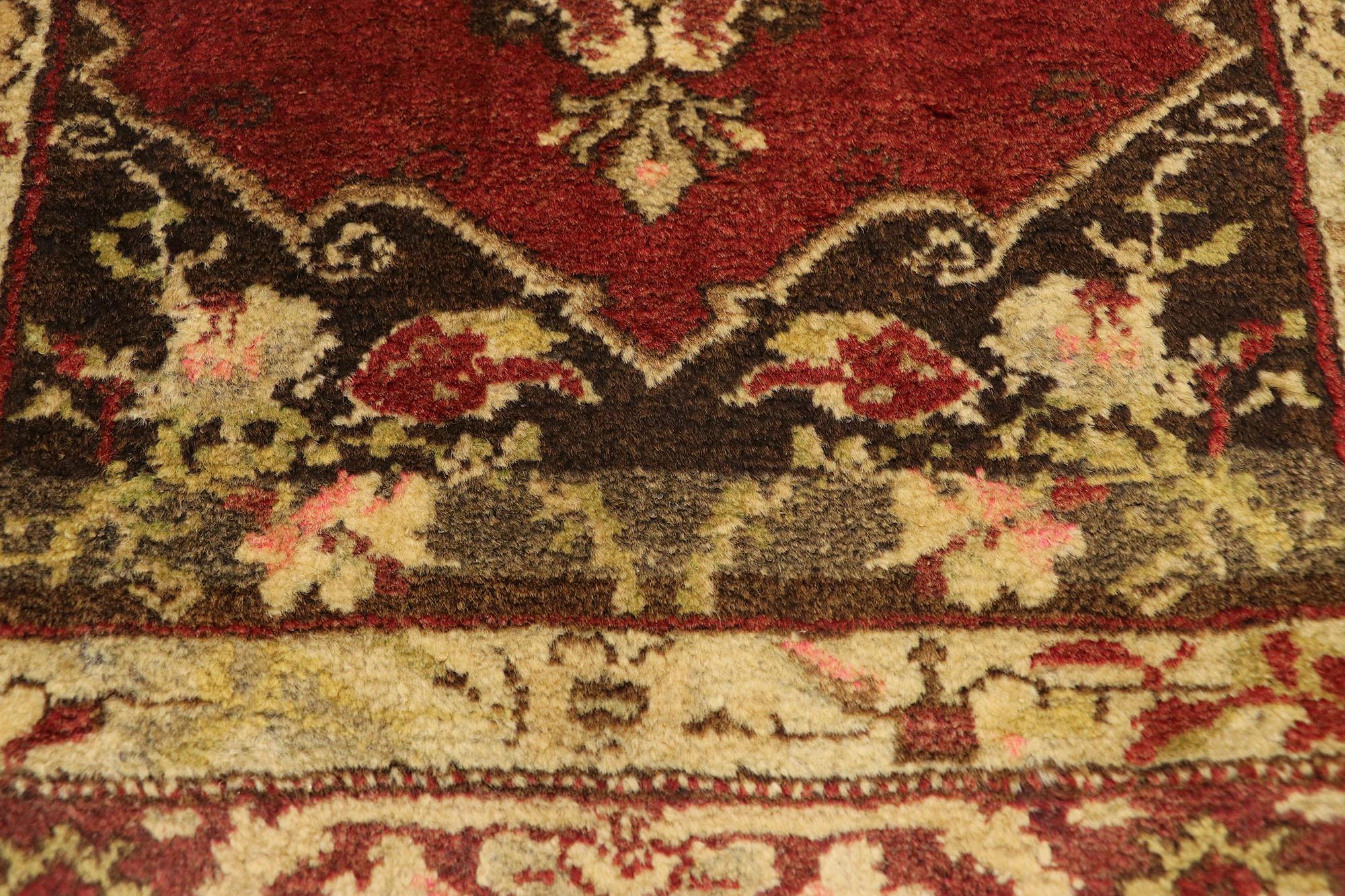 Noué à la main Tapis turc vintage, l'attrait intemporel rencontre la durabilité élégante en vente