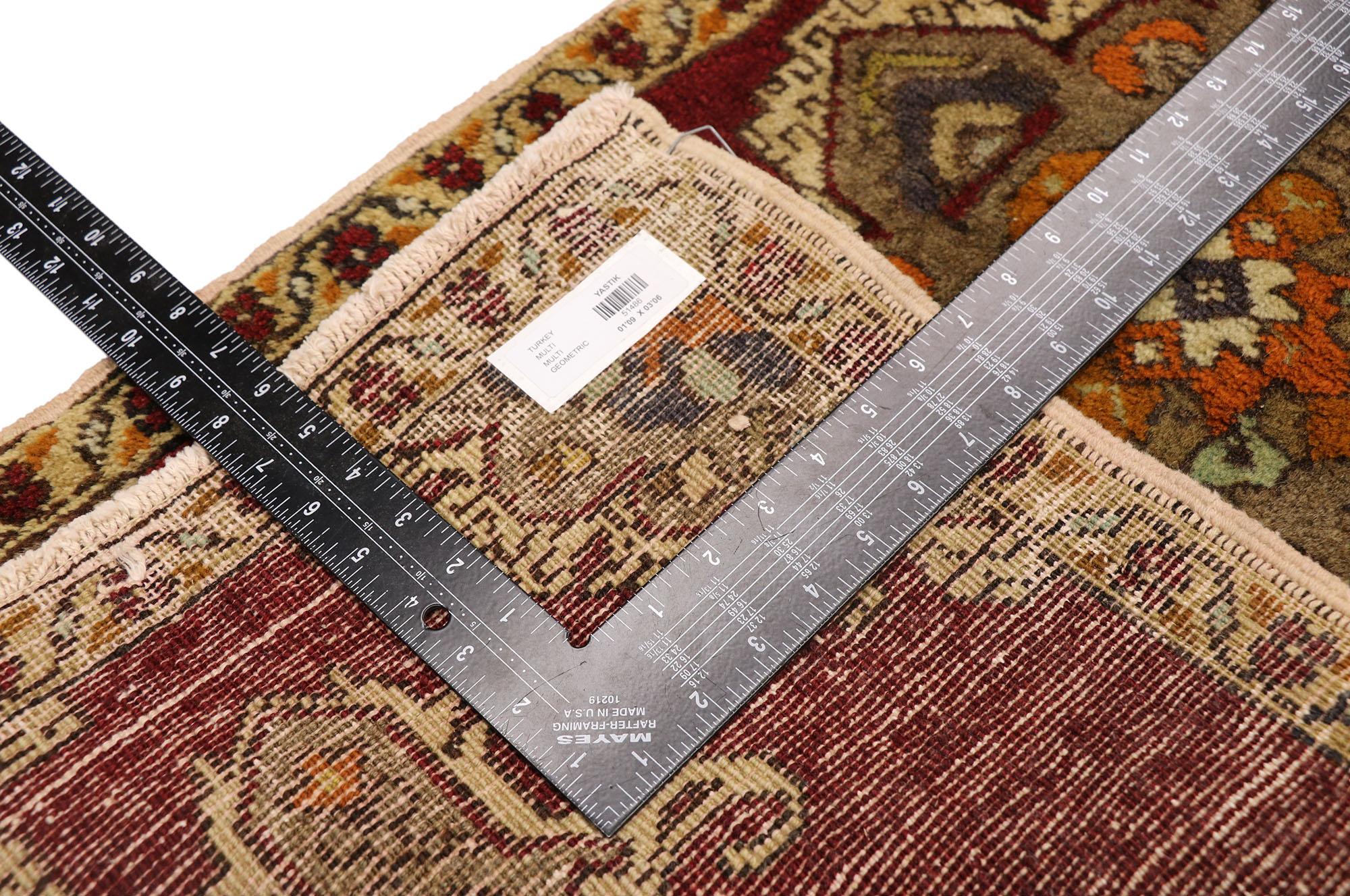 Noué à la main Tapis turc vintage, l'attrait intemporel rencontre la durabilité élégante en vente