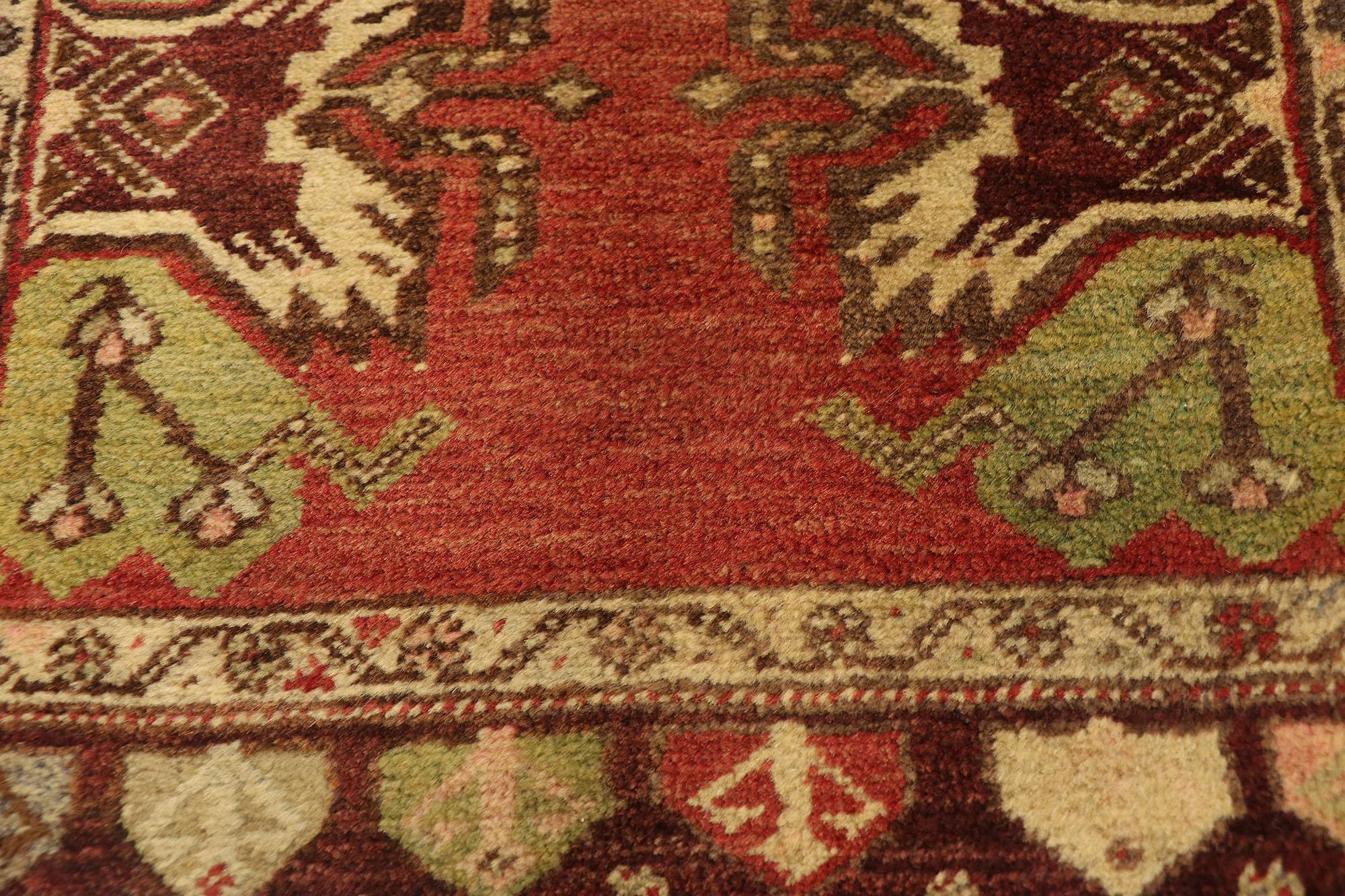 Noué à la main Tapis turc vintage, l'attrait intemporel rencontre la durabilité élégante en vente