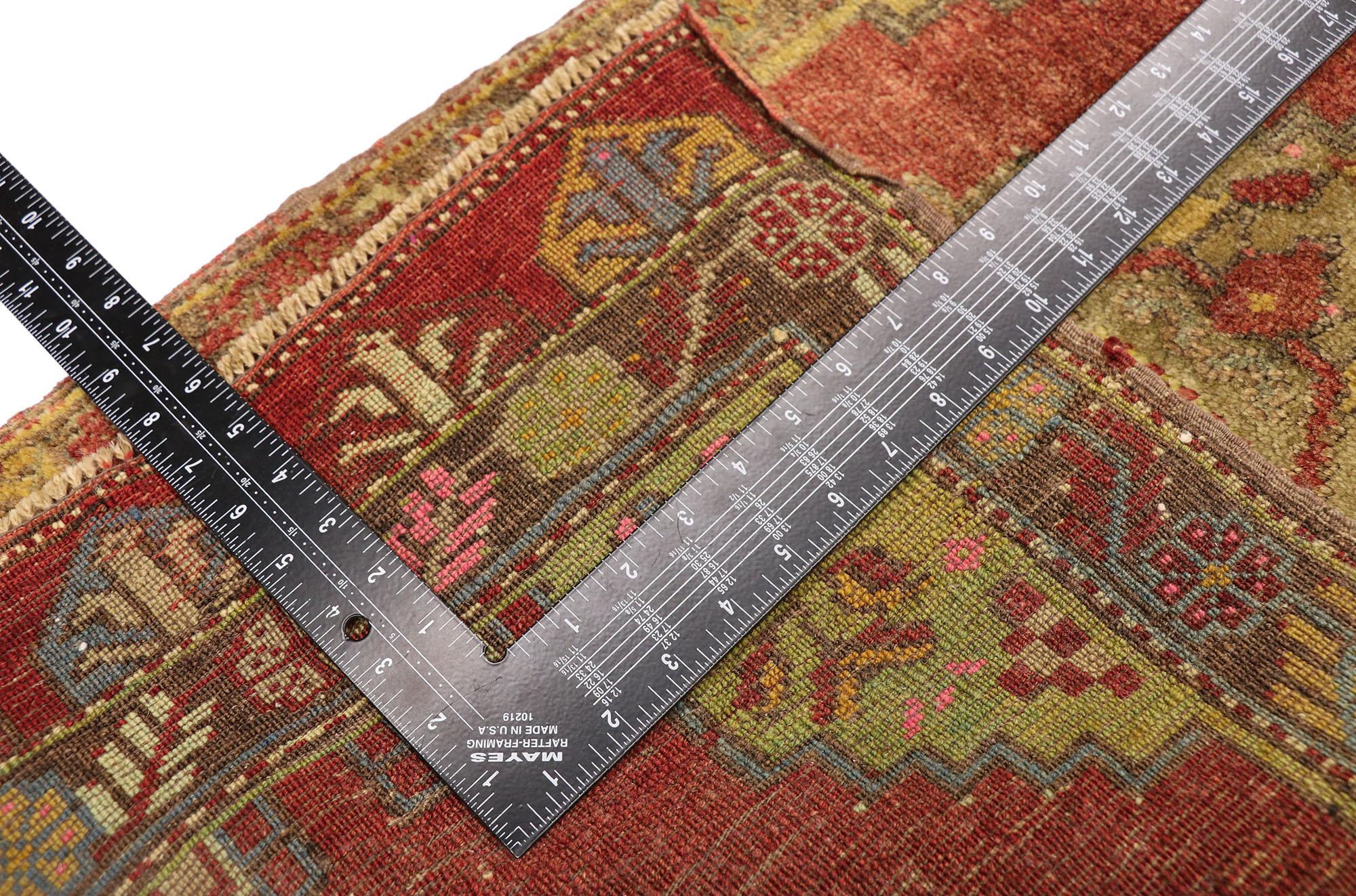 Vintage Turkish Carpet, Timeless Appeal Meets Stylish Durability In Good Condition For Sale In Dallas, TX