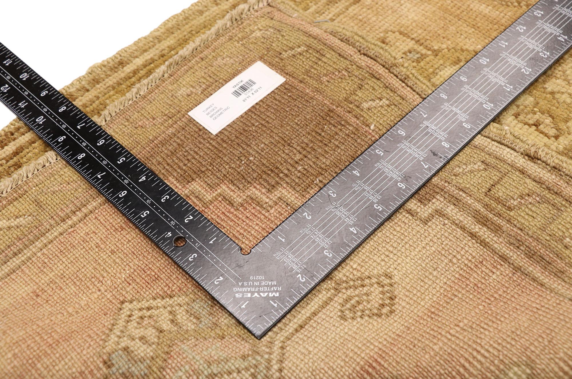 Vintage Turkish Carpet, Timeless Appeal Meets Stylish Durability In Good Condition For Sale In Dallas, TX