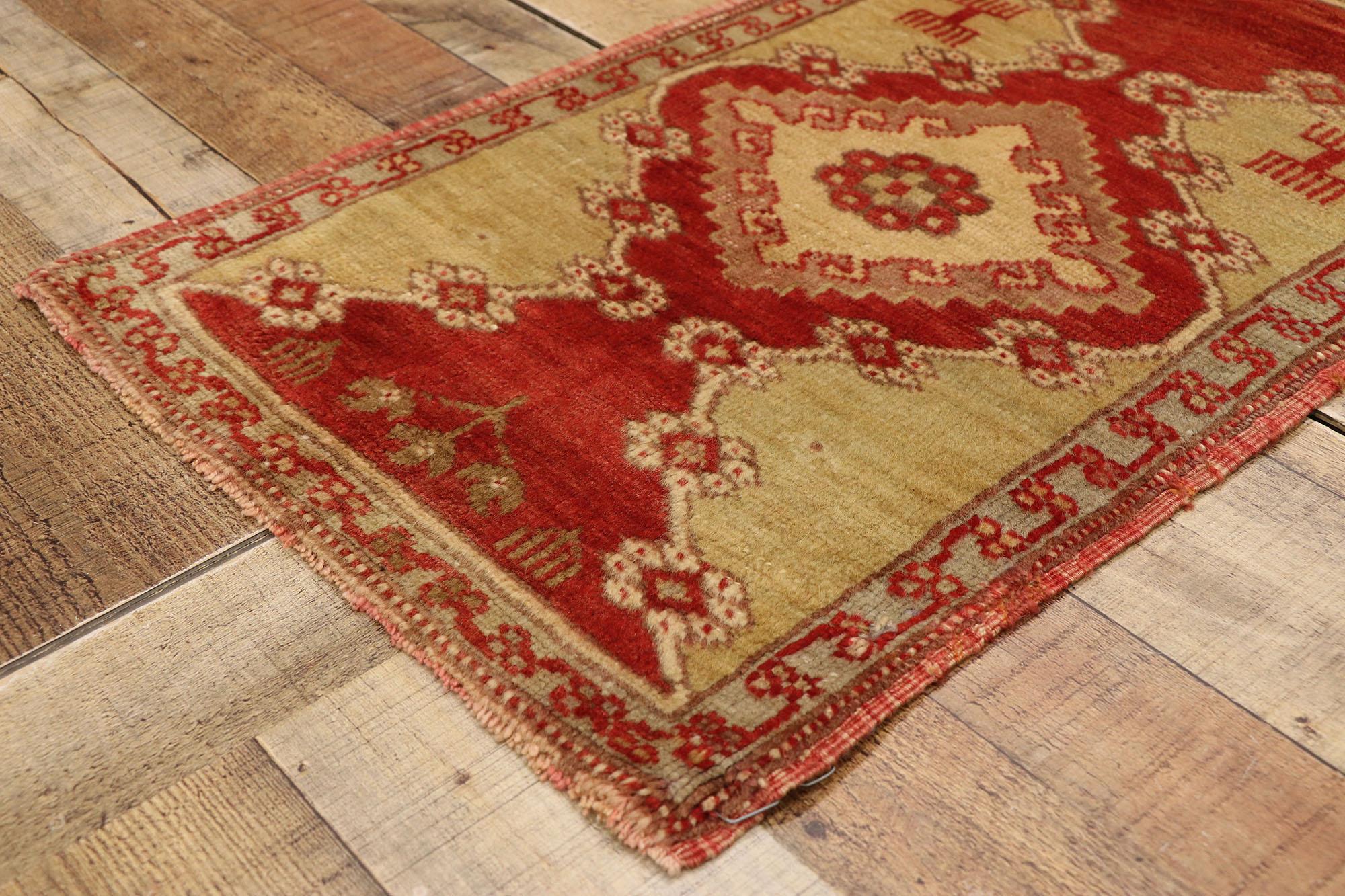 Alfombra turca vintage, el atractivo atemporal se une a la durabilidad con estilo en Bueno estado para la venta en Dallas, TX