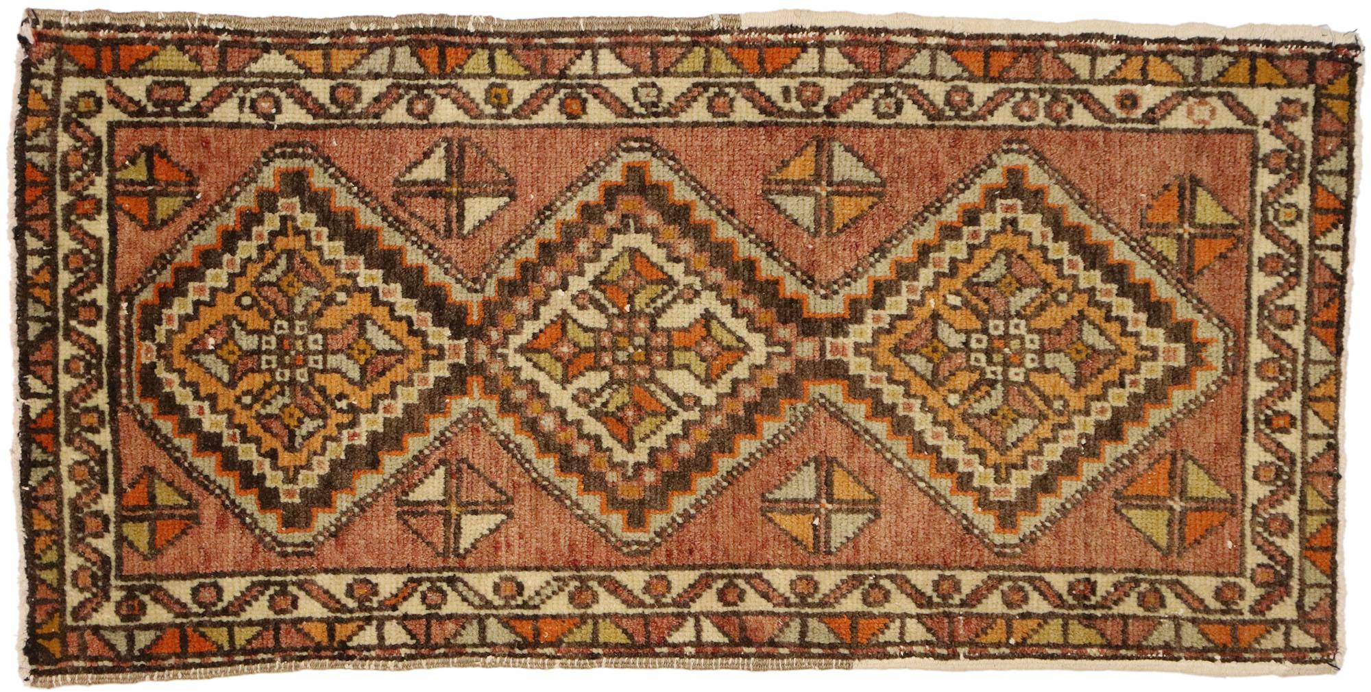 Tappeto turco vintage, il fascino senza tempo incontra l'eleganza della durevolezza in vendita 1
