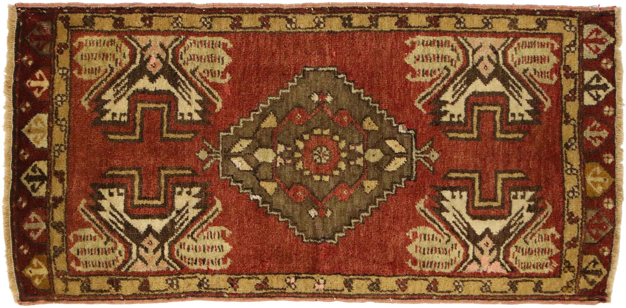 Tappeto turco vintage, il fascino senza tempo incontra l'eleganza della durevolezza in vendita 1