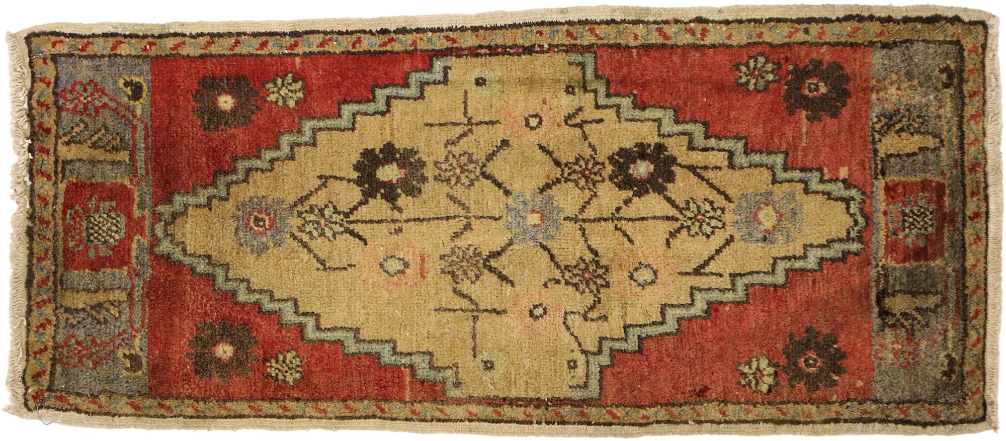 Vintage Turkish Carpet, Timeless Appeal Meets Stylish Durability For Sale 2