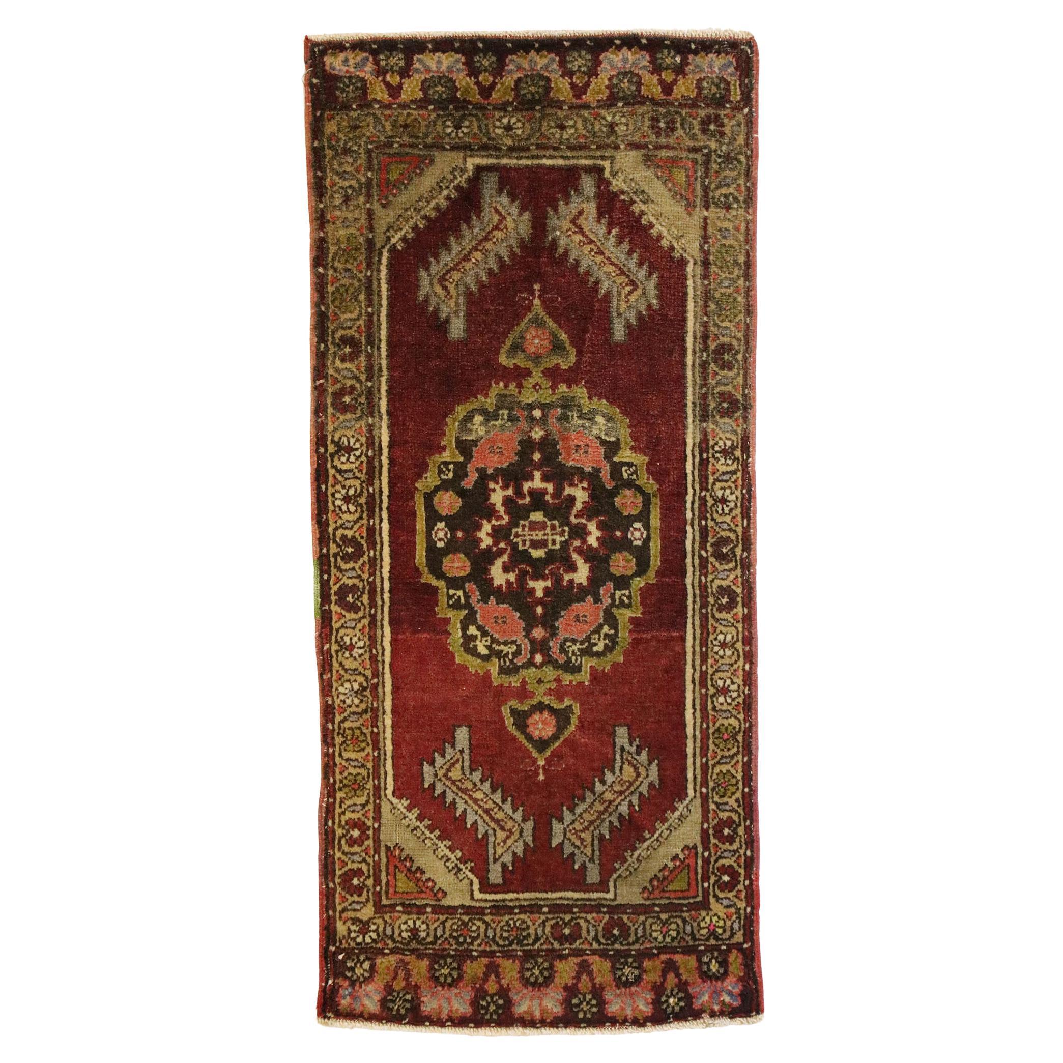 Tapis turc vintage, l'attrait intemporel rencontre la durabilité élégante en vente
