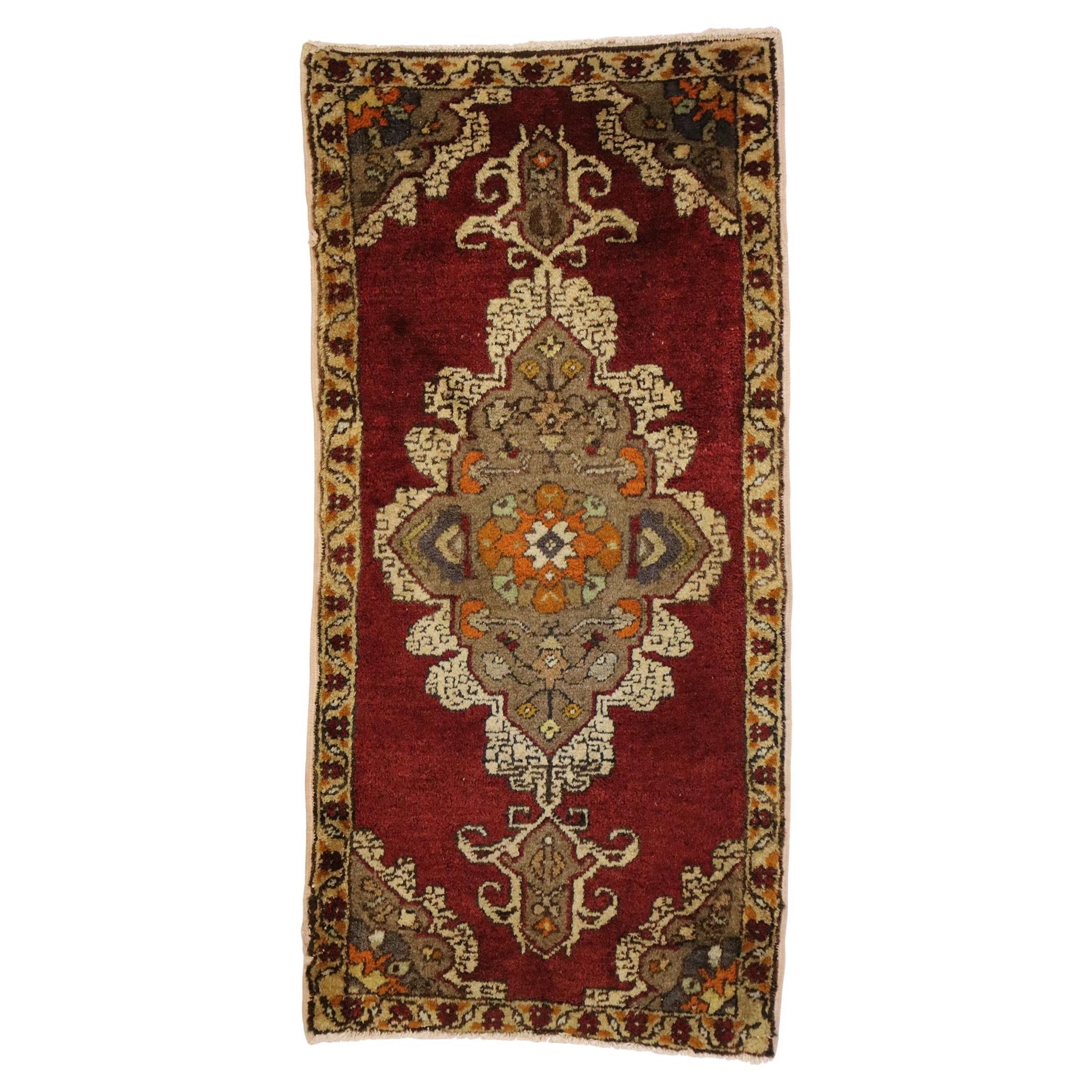 Tapis turc vintage, l'attrait intemporel rencontre la durabilité élégante en vente