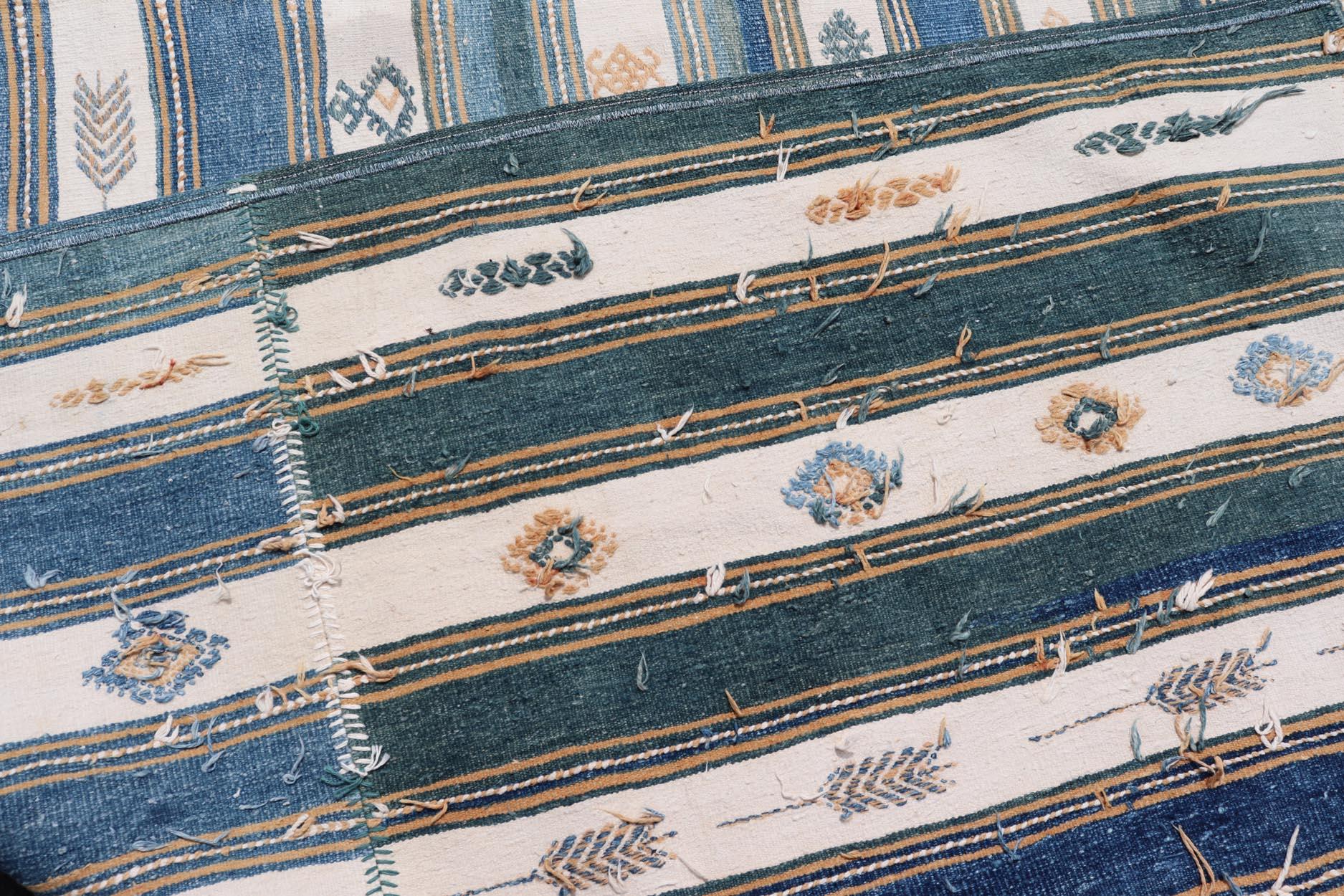 Vintage Türkische Baumwolle Kilim Teppich mit Teal, Blau & Creme Streifen 4'6 