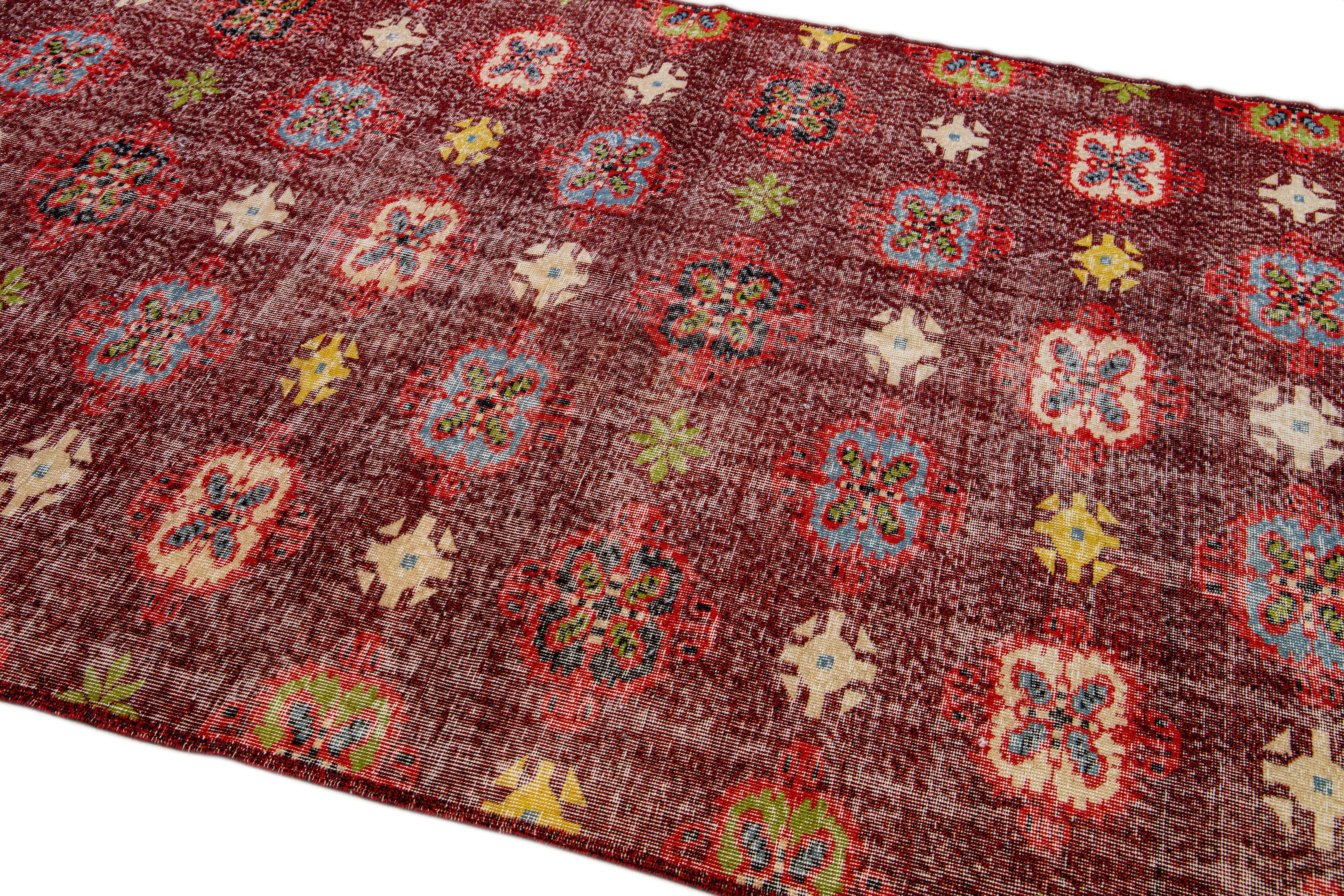 20th Century Vintage Turkish Deco Handmade Floral Pattern Burgundy Wool Rug For Sale