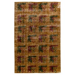 Türkischer Deko-Teppich aus handgefertigter goldbrauner Distressed-Woll im Vintage-Stil