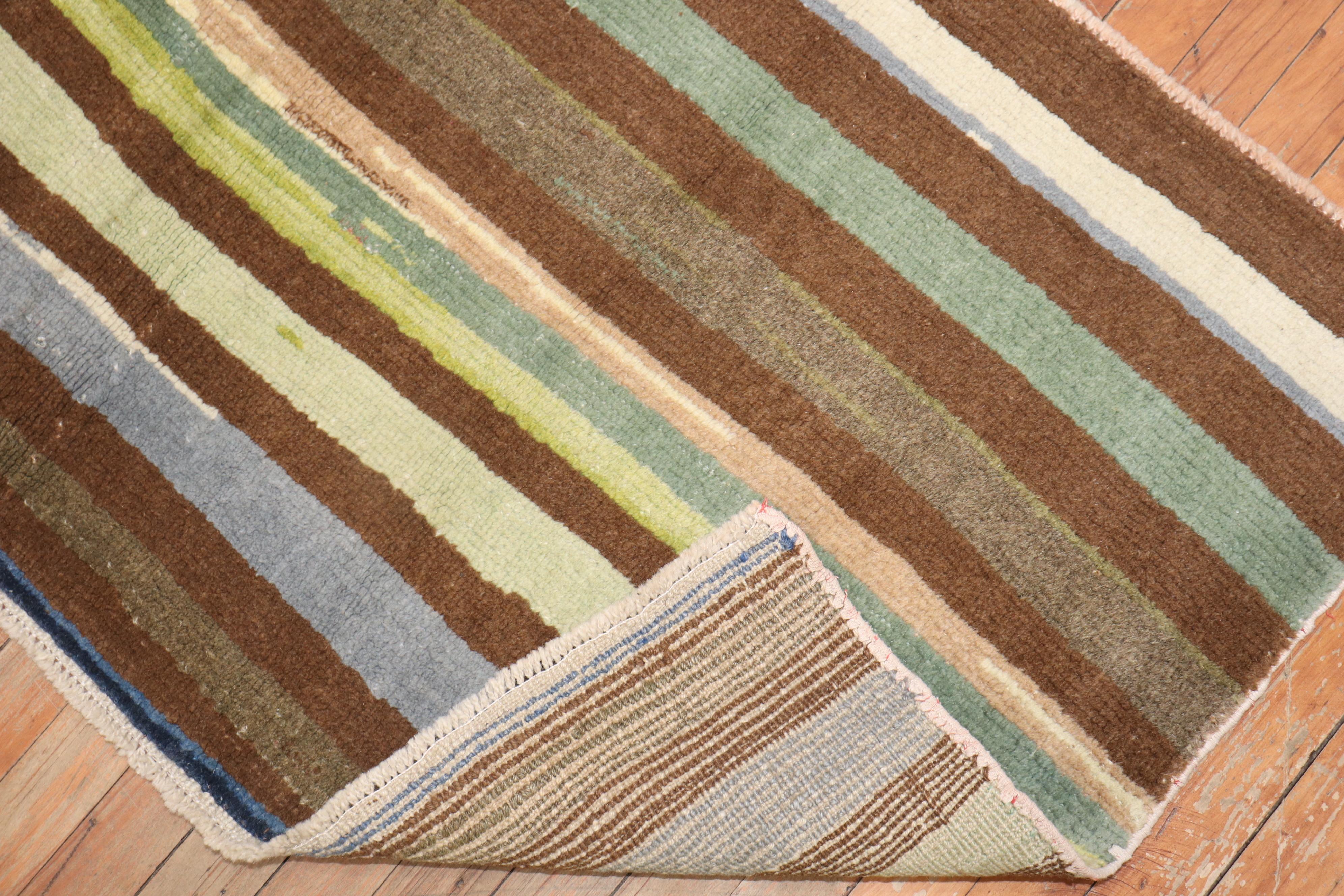 Türkischer Deko-Teppich im Vintage-Stil im Zustand „Gut“ im Angebot in New York, NY