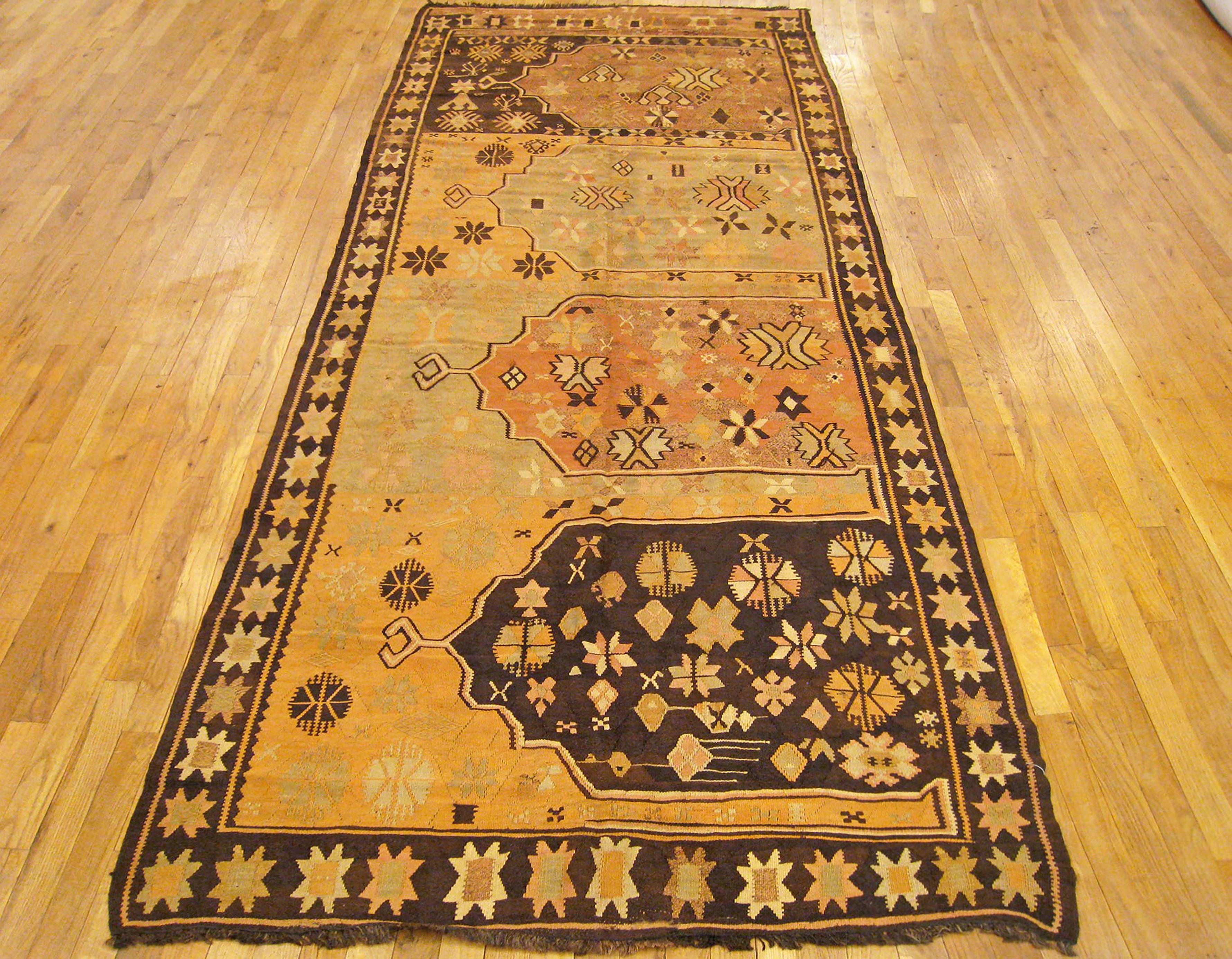 Vintage Turkish Decorative Oriental Kilim Rug in Gallery Size In Good Condition For Sale In New York, NY