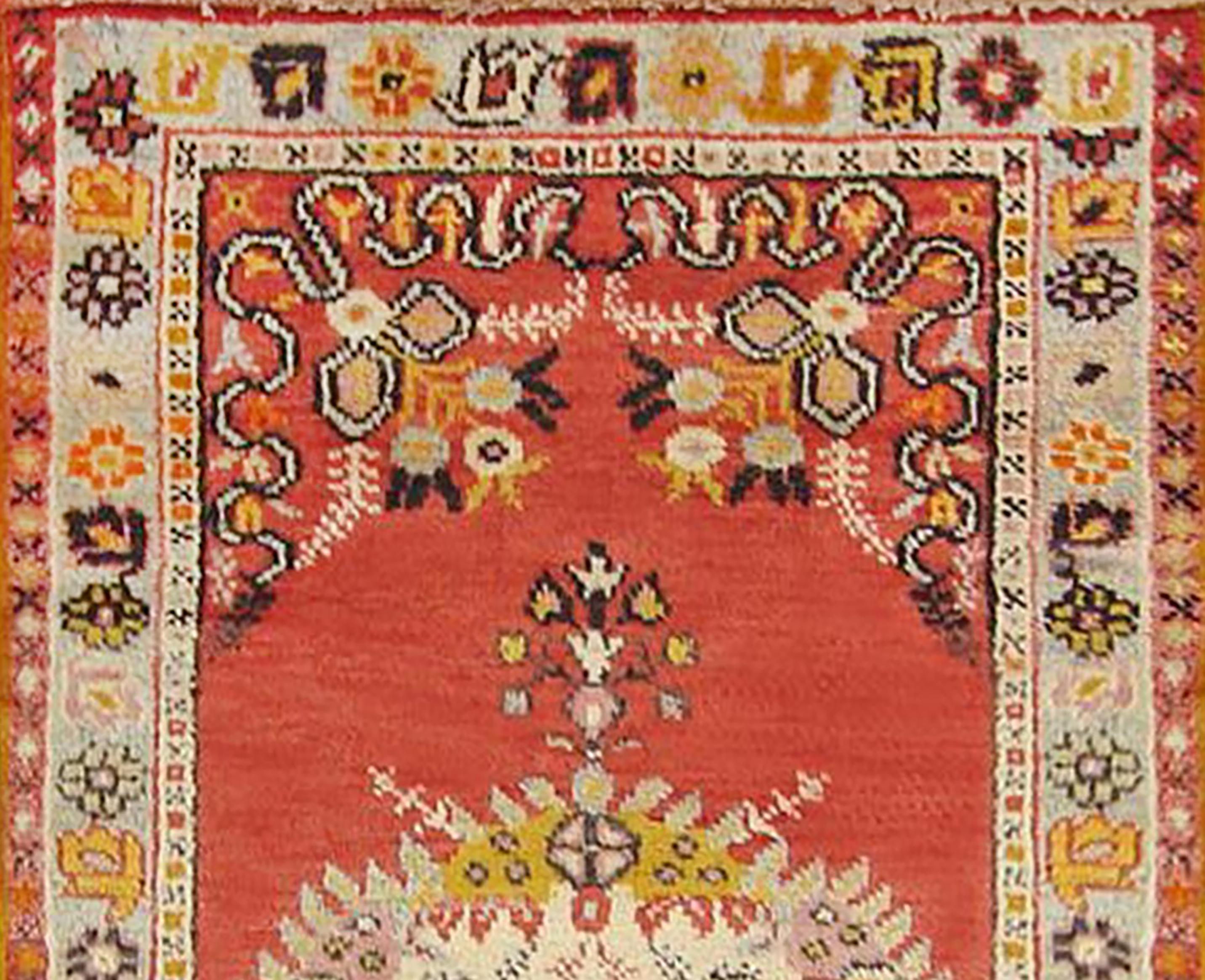 Türkischer dekorativer orientalischer Oushak-Teppich in Läufergröße  (Mitte des 20. Jahrhunderts) im Angebot