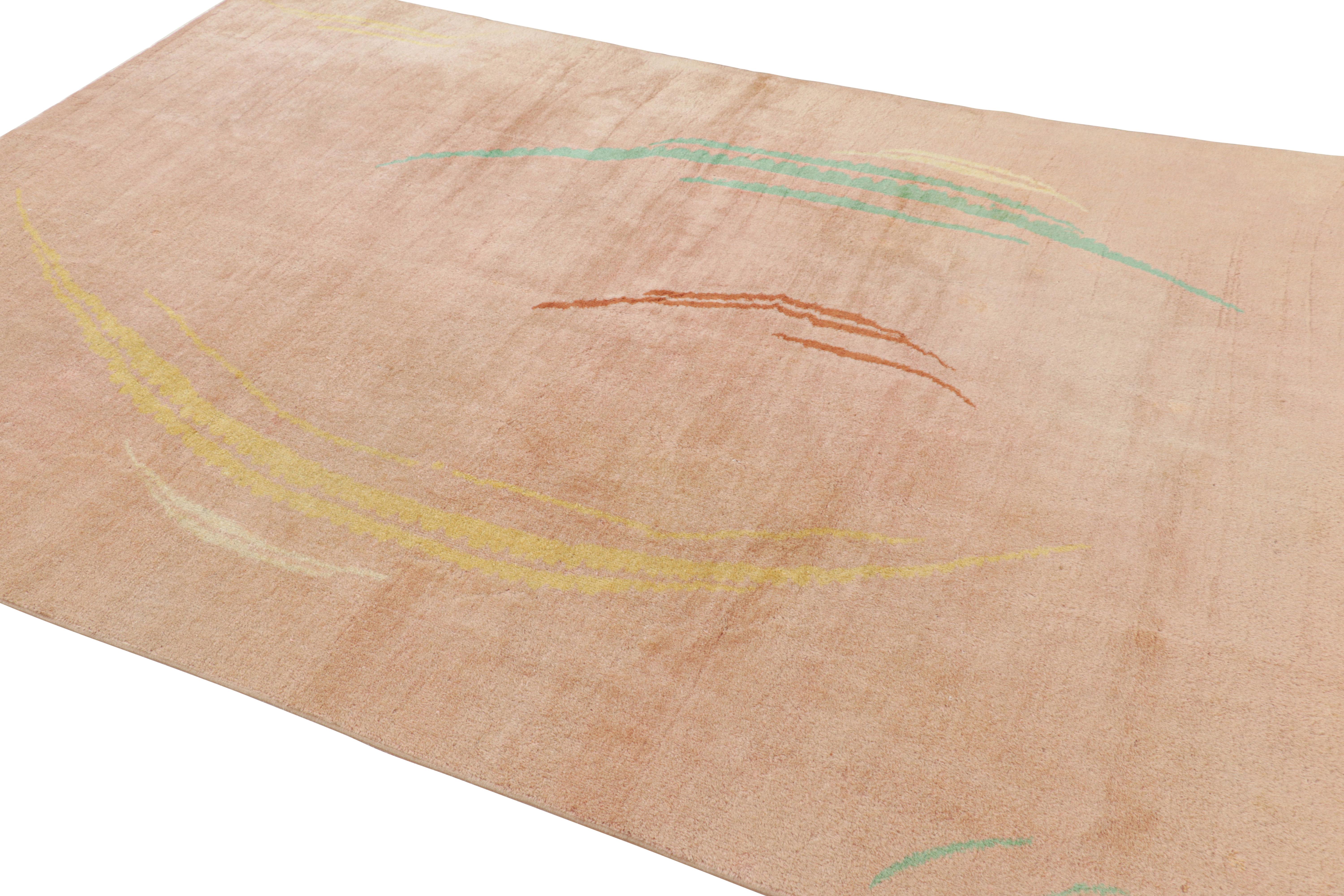 Vintage Zeki Müren Rug in Pink with Geometric Patterns  Rug & Kilim im Zustand „Gut“ im Angebot in Long Island City, NY