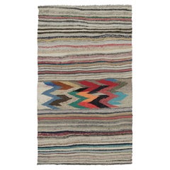 Vintage Turkish Distressed Rug, Lebendige Polychrome Geometrische Muster-Rug 
Kilim