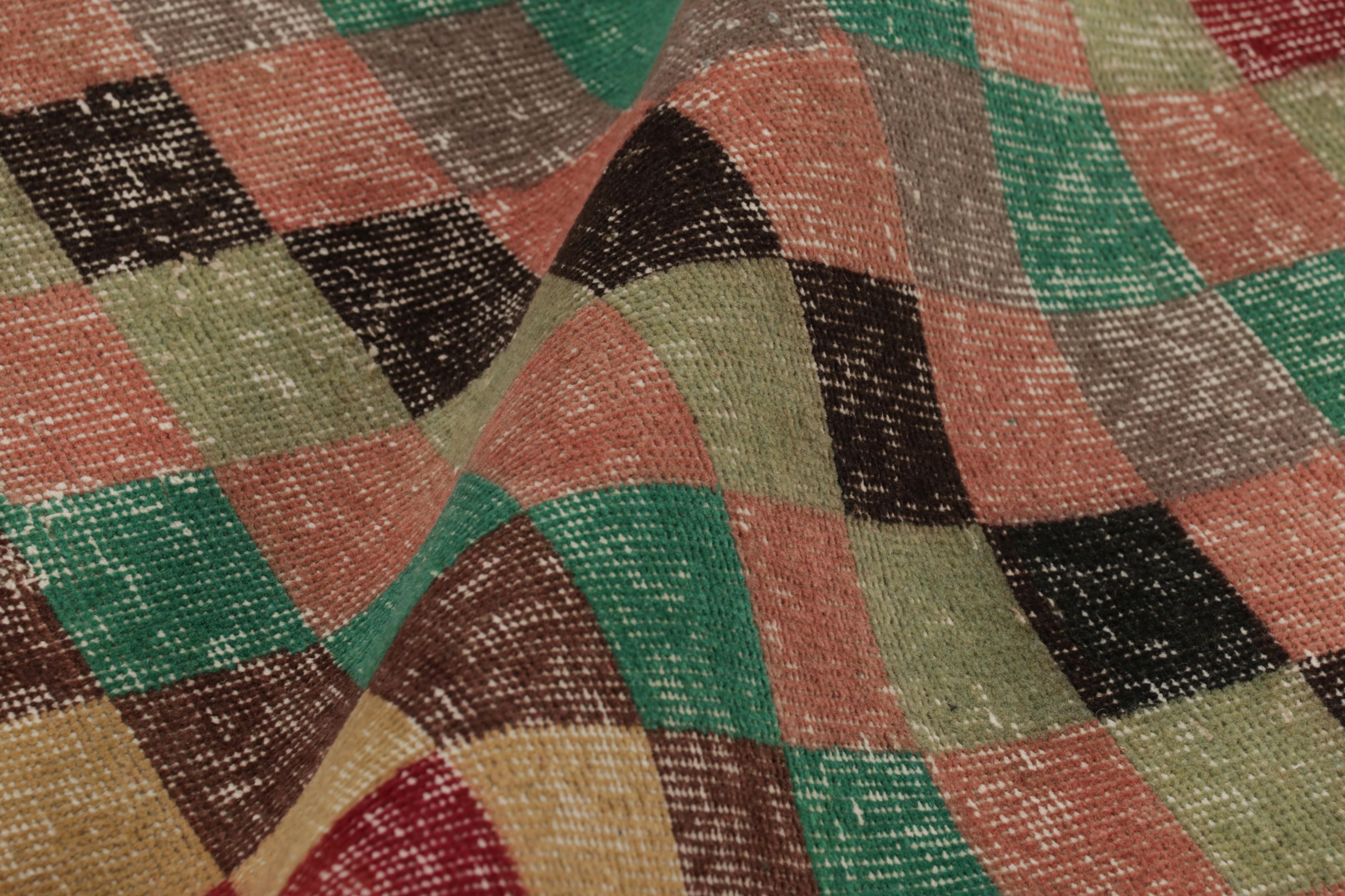 Türkischer Vintage-Teppich mit bunten Rautenmustern  - Rug & Kilim im Angebot 1