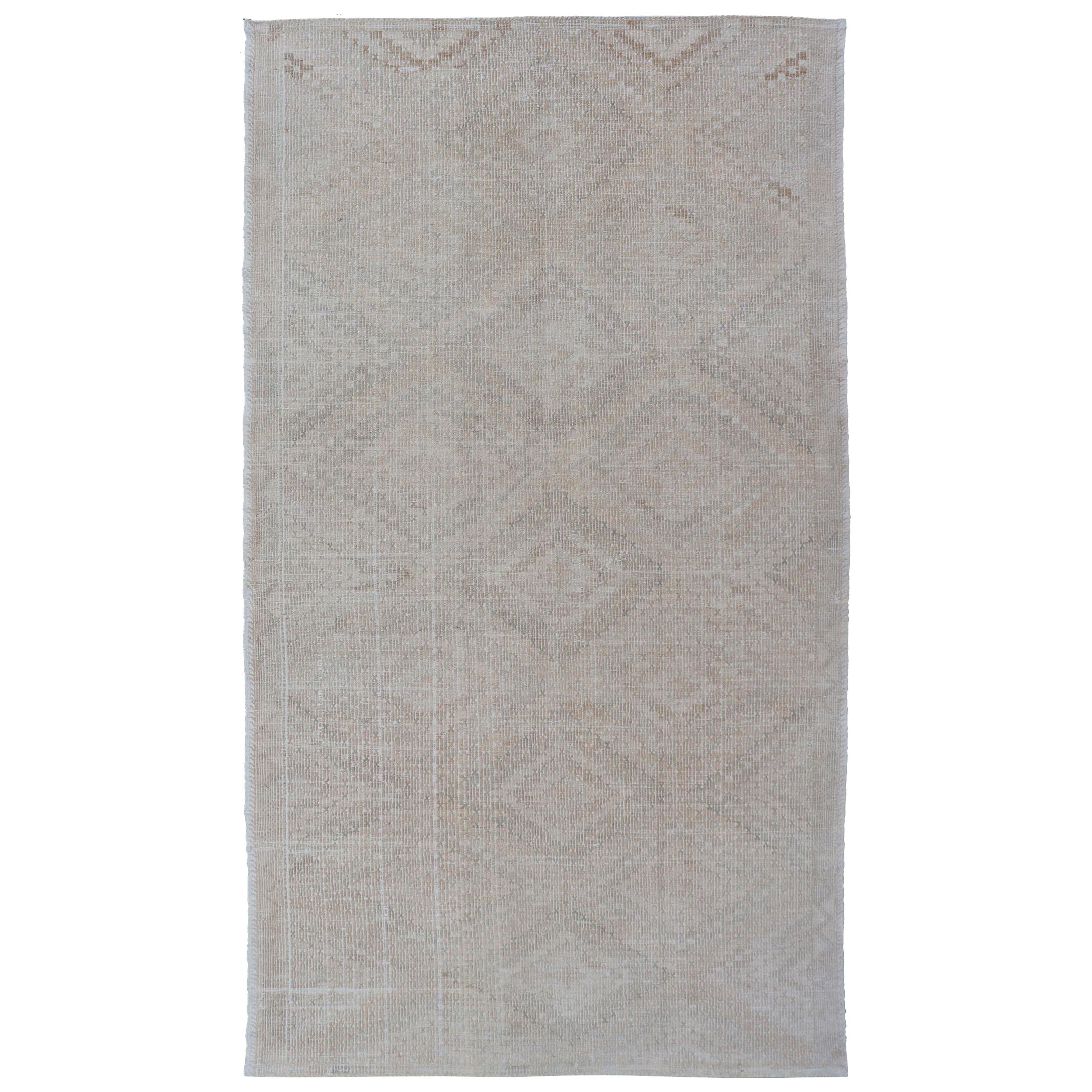 Türkischer bestickter Flachgewebe-Teppich mit schwarzem Diamantmuster, Vintage im Angebot