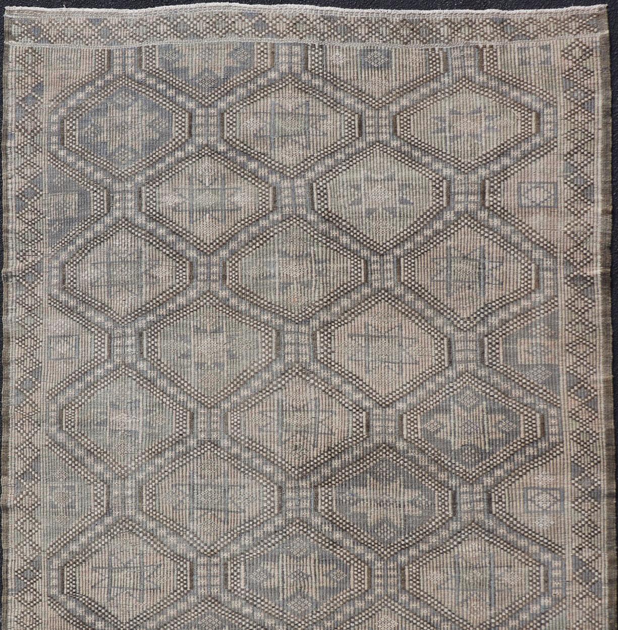Hand-Woven Vintage Turkish Embroidered Flat-Weave Rug with Geometric Diamond Design For Sale