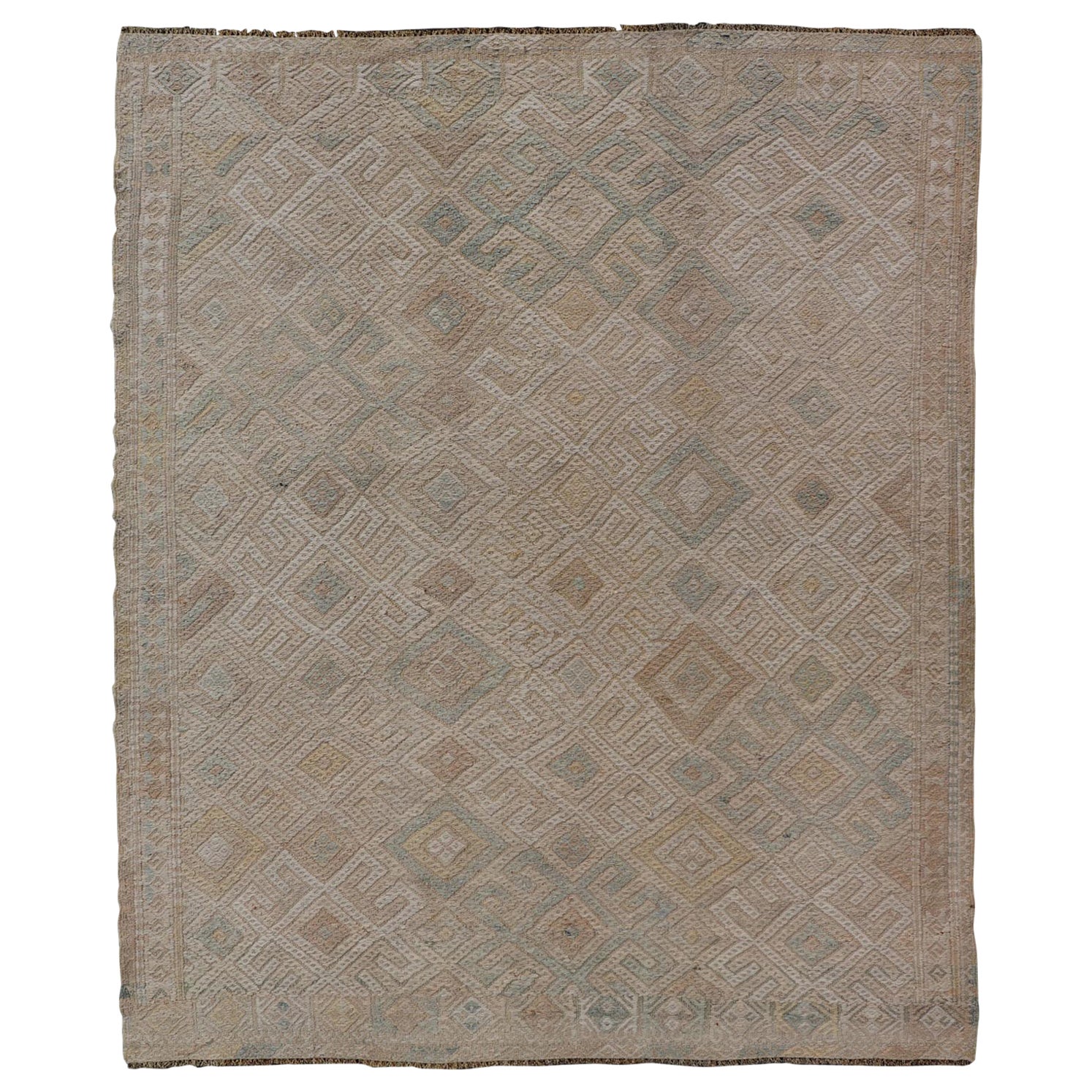Türkischer bestickter Kelim im Vintage-Stil mit geometrischem All-Over-Diamant-Design